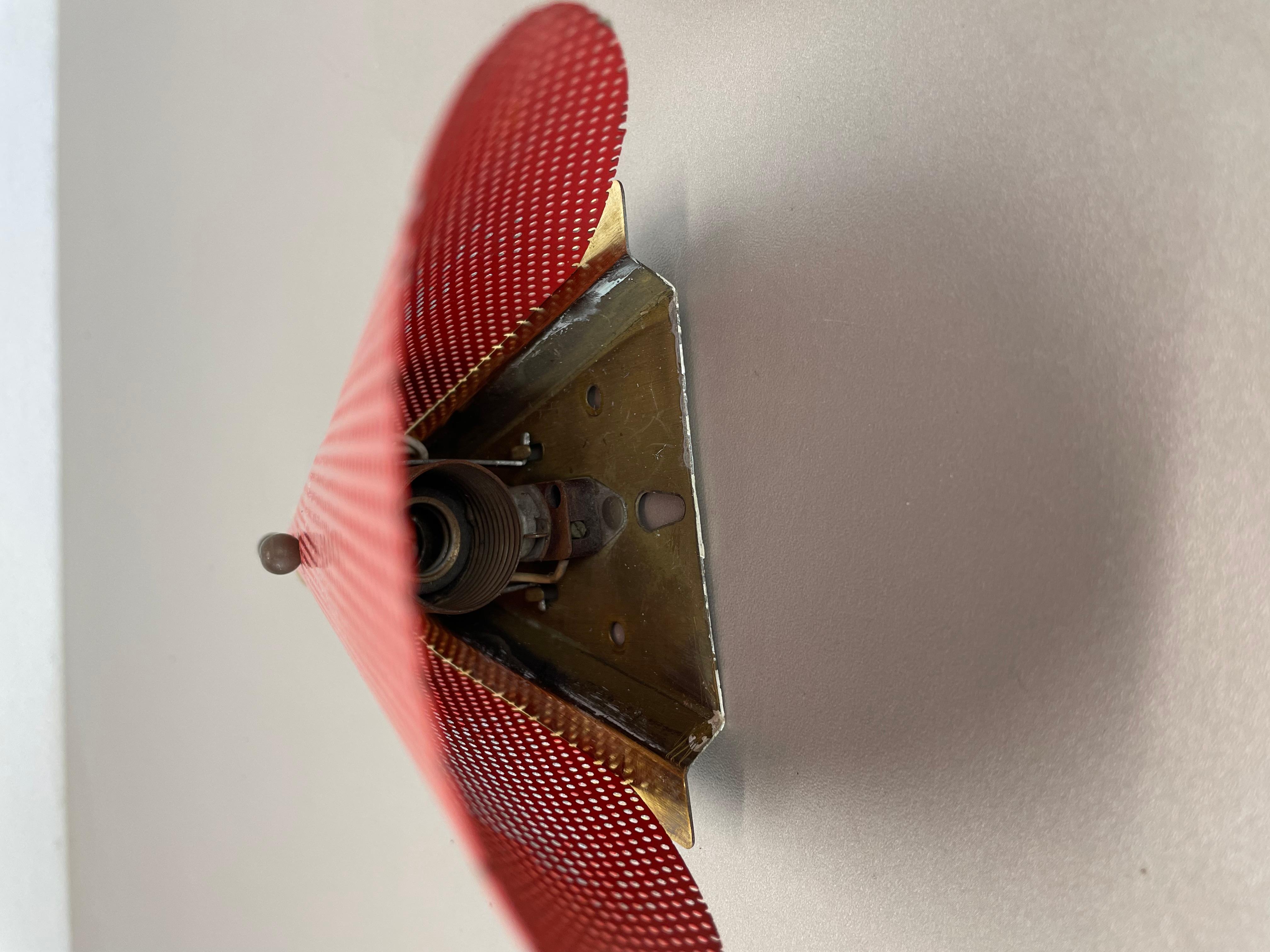 juego de dos apliques de pared con orificios estilo MATEGOT, Francia, 1950 en venta 13