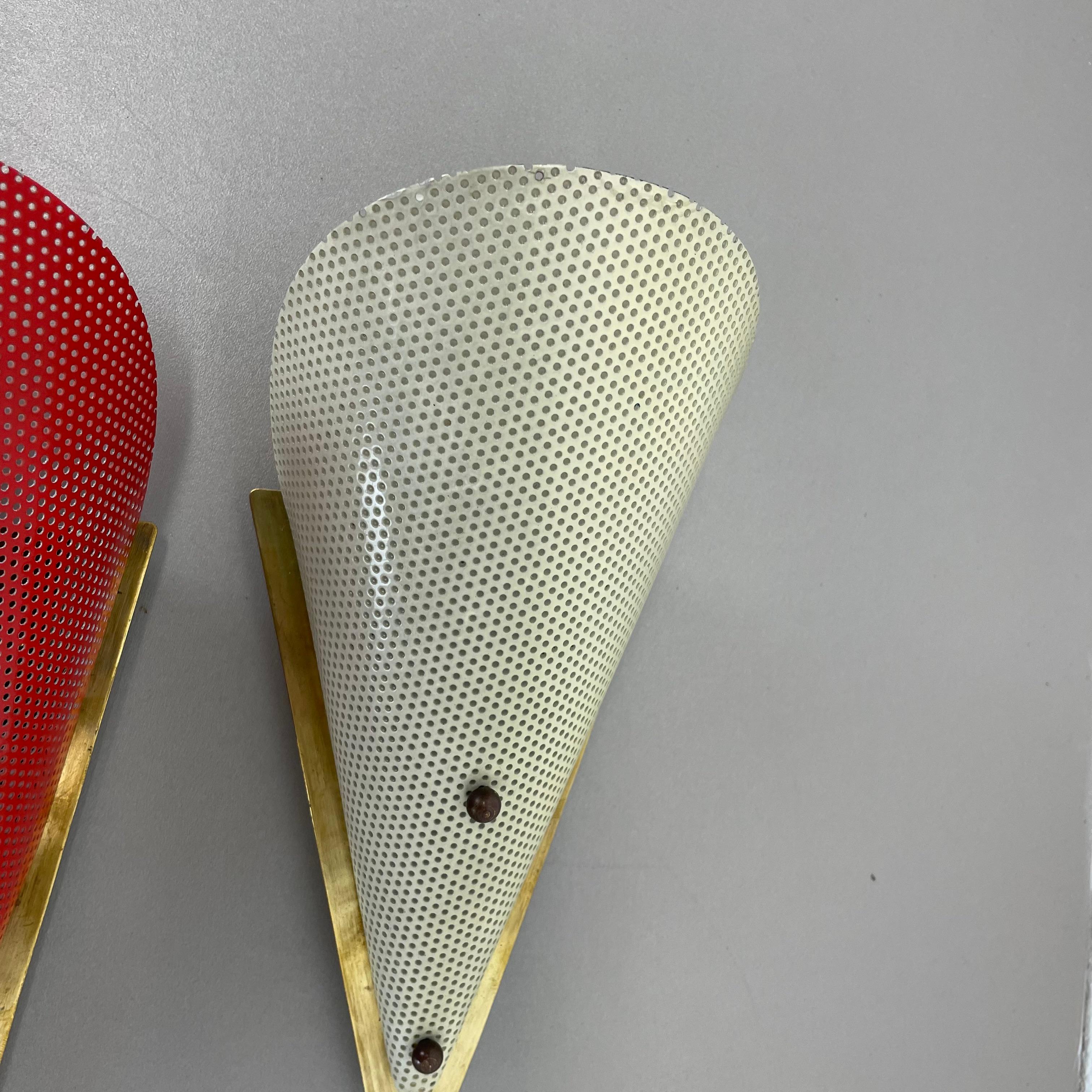 juego de dos apliques de pared con orificios estilo MATEGOT, Francia, 1950 en venta 2