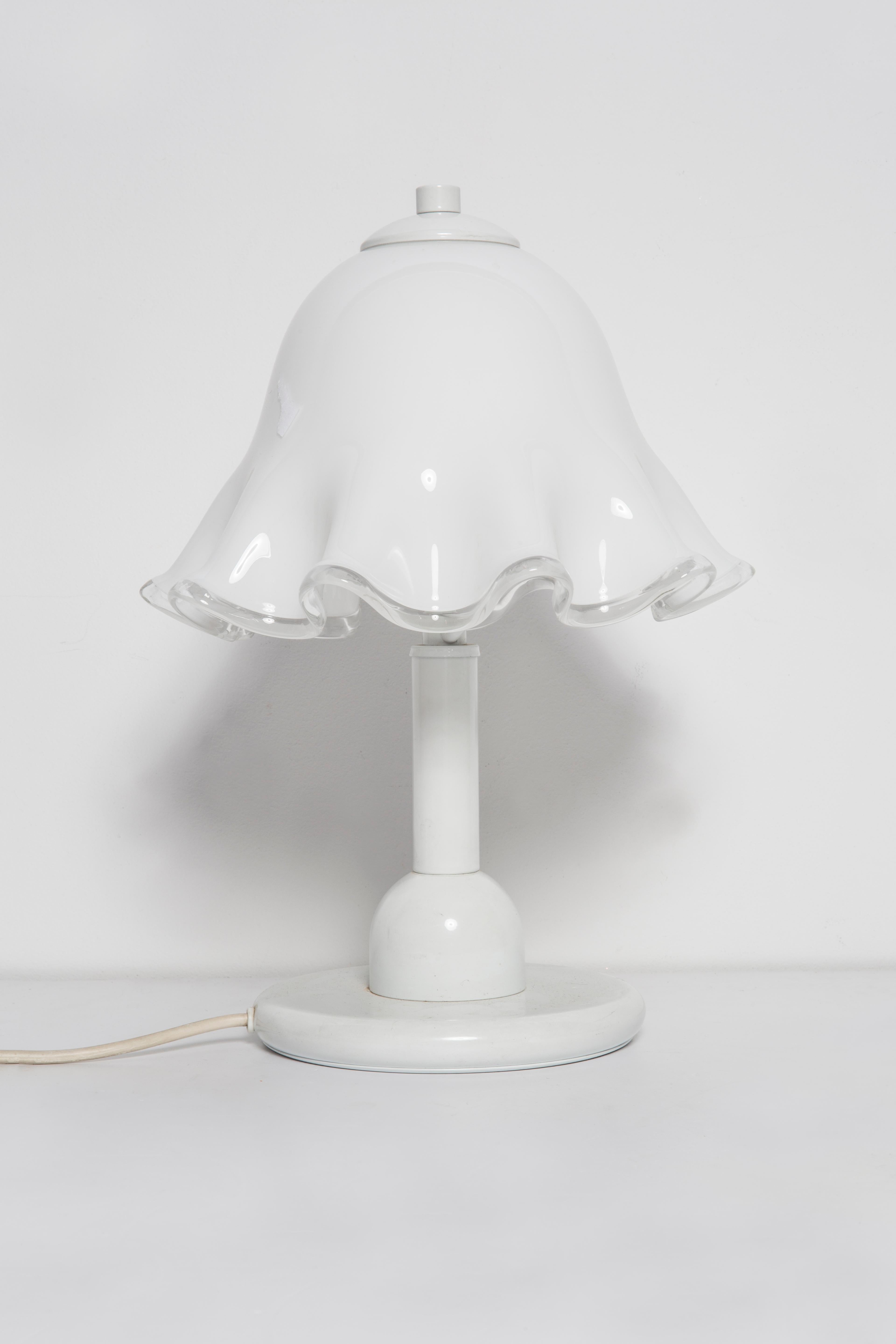 Set of Two Hollywood Regency Table Lamps, White Flowers, Italy, 1960s For Sale 3