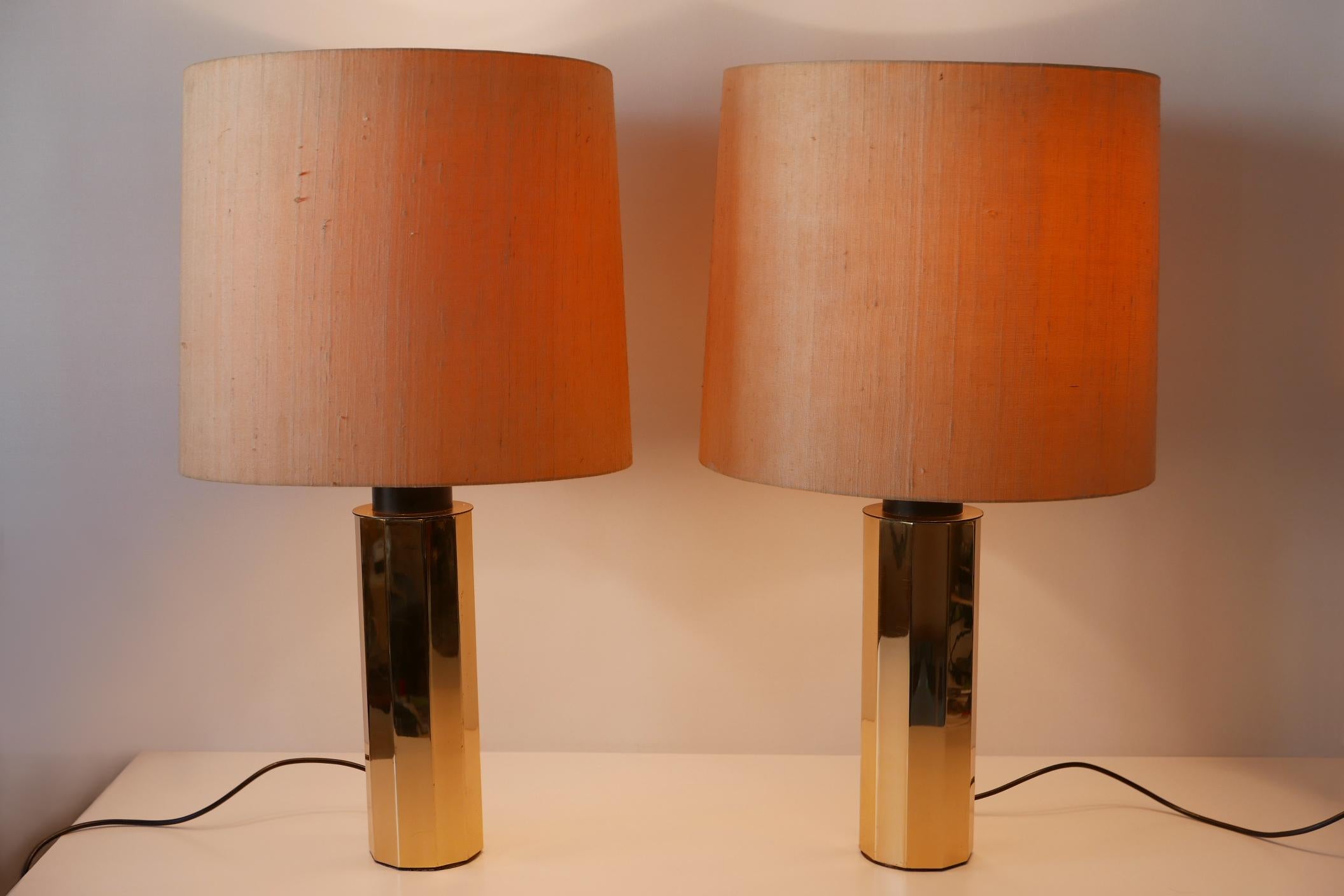 Lacquered Set of Two Huge, 5-Flamed Midcentury Decagonal Brass Table Lamps, 1960s, Germany For Sale