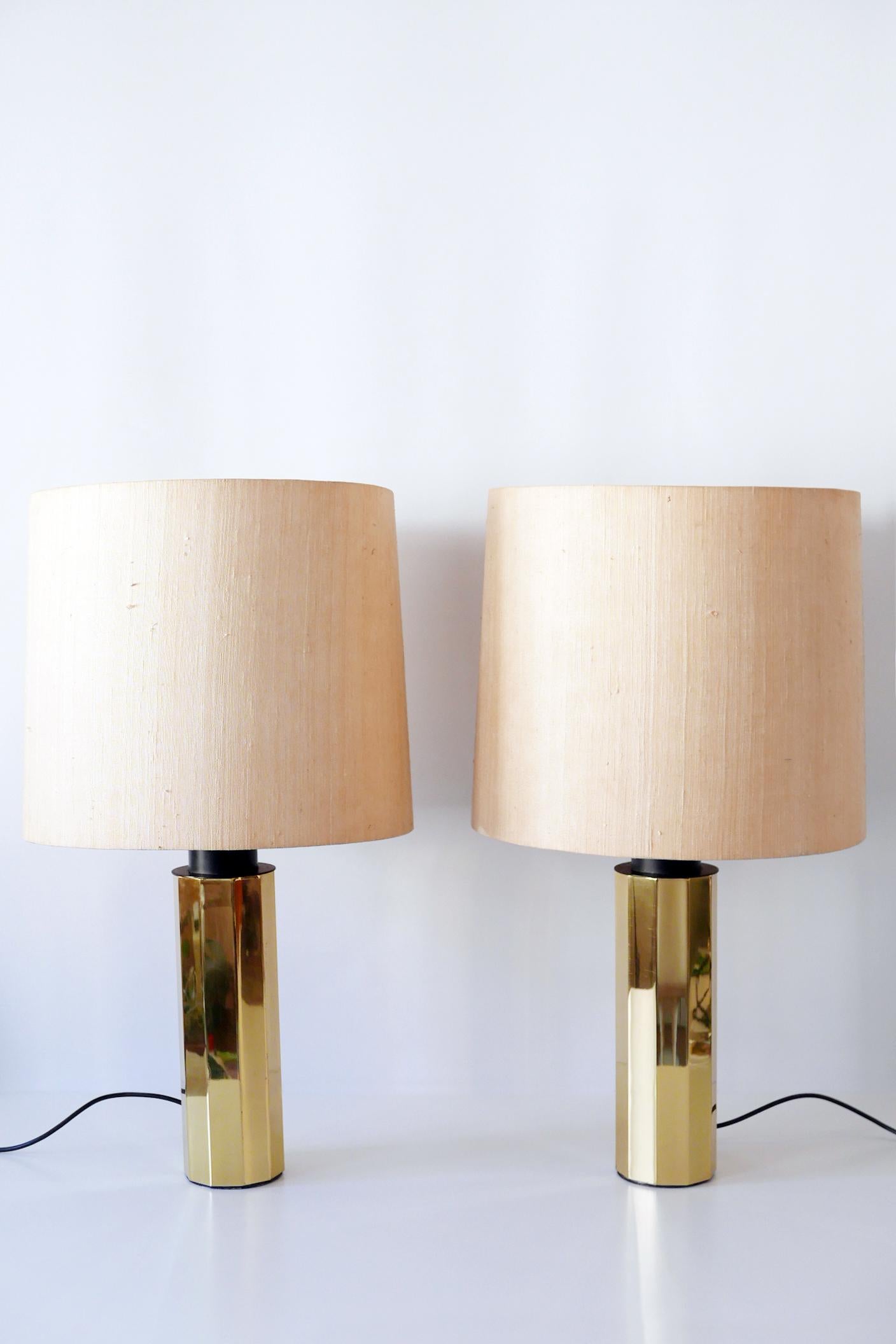 Metal Set of Two Huge, 5-Flamed Midcentury Decagonal Brass Table Lamps, 1960s, Germany For Sale