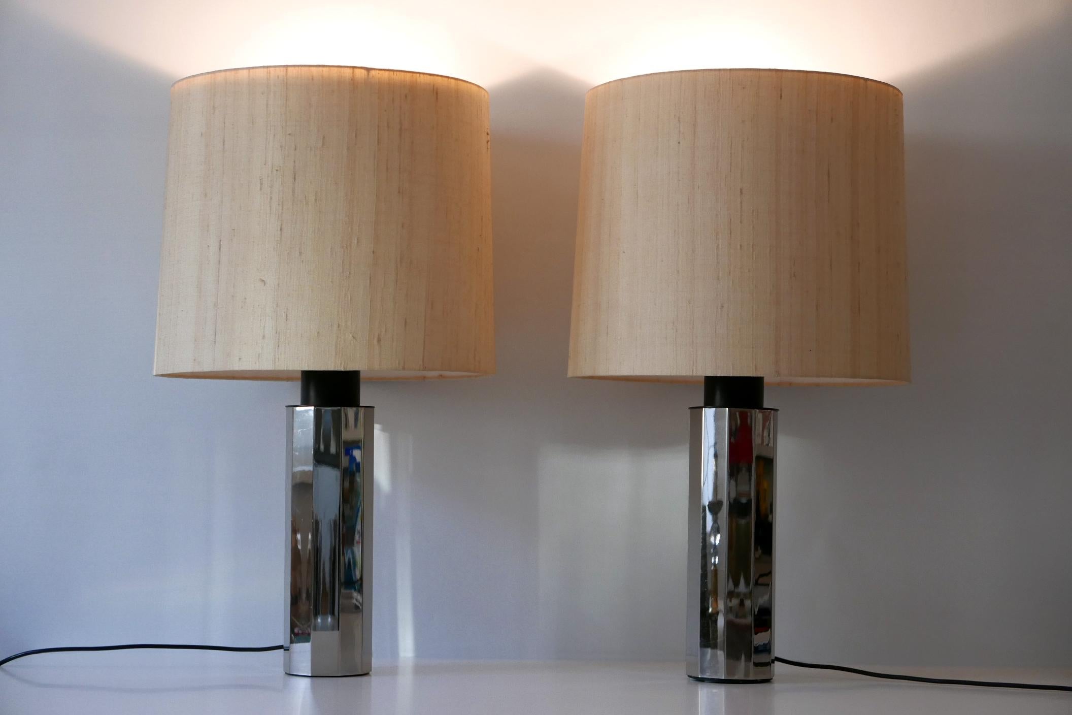 Set aus zwei riesigen, 5-fachen verchromten Mid-Century-Tischlampen, 1960er Jahre, Deutschland (Moderne der Mitte des Jahrhunderts) im Angebot