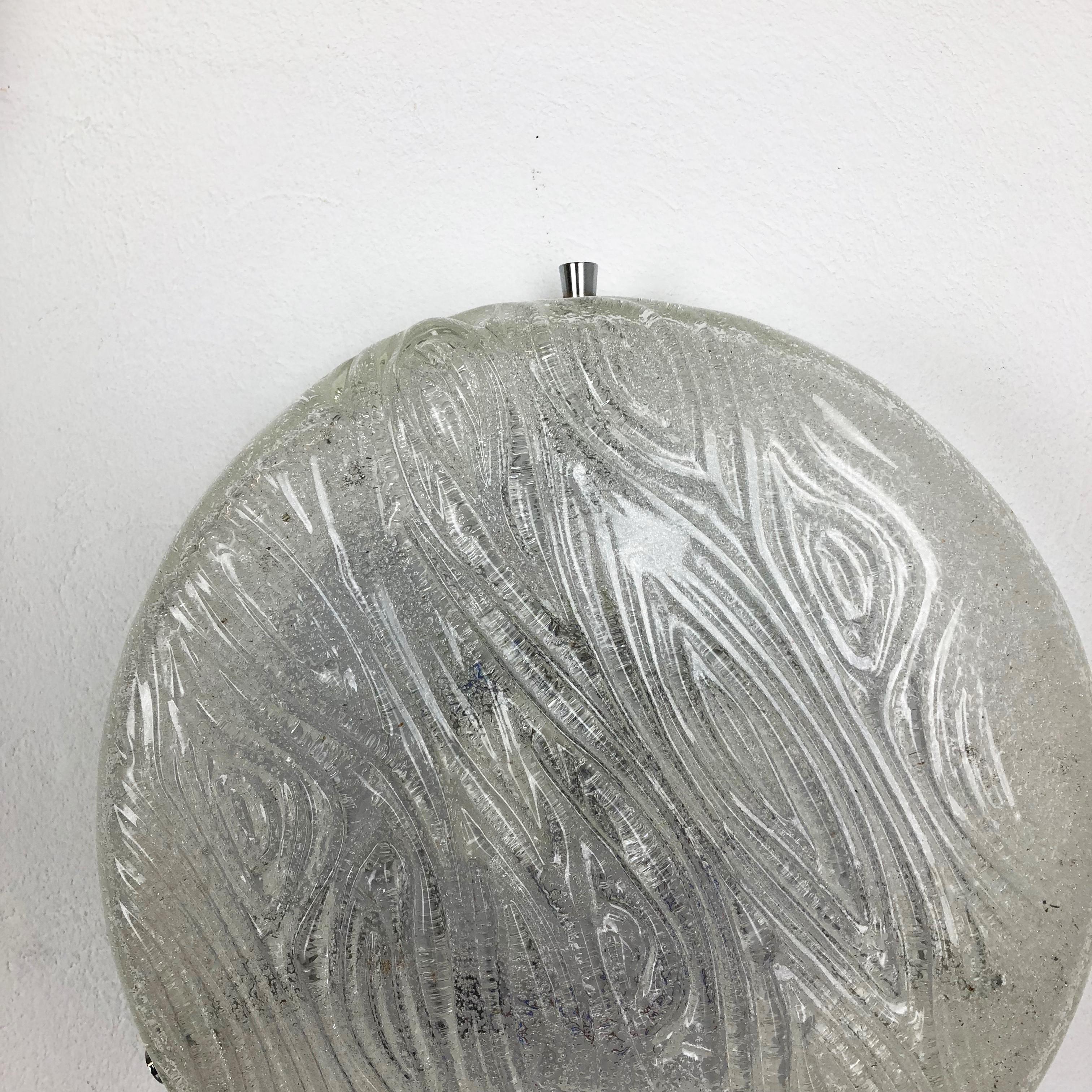 Juego de dos enormes apliques de cristal de hielo Estilo Kalmar, Alemania Años 70 en venta 4