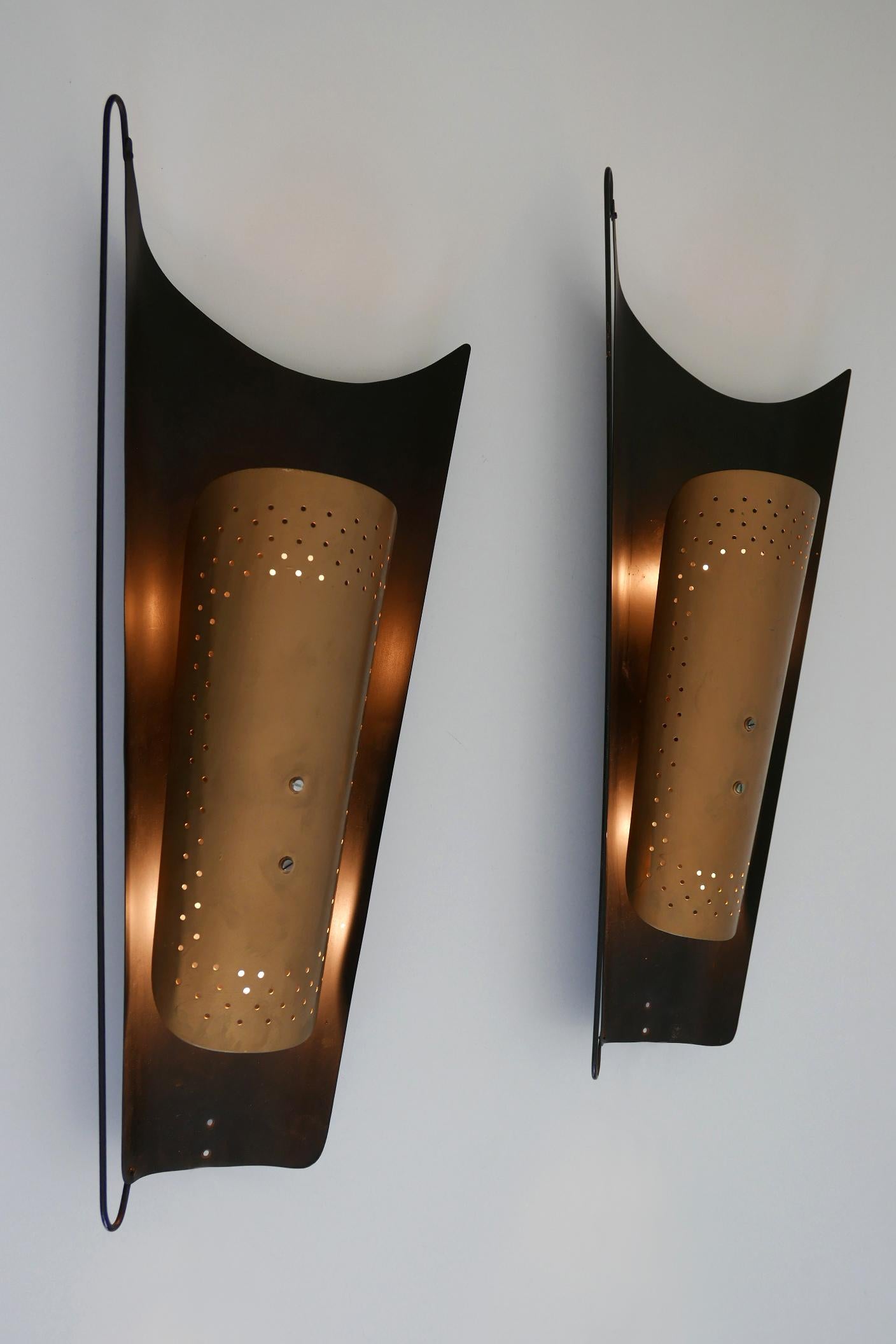 Set of Two Huge Mid-Century Modern Wall Lamps or Sconces, 1950s, Germany For Sale 4