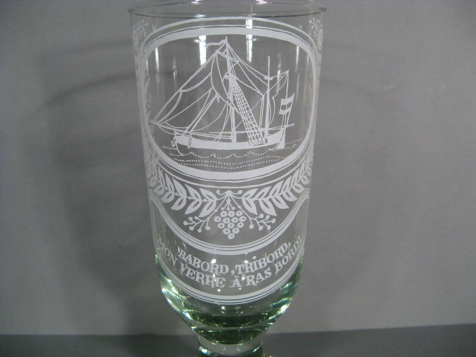 Set of Two Humorous Glasses with Nautical Décor - Mid 20th Century - 1Y149 In Good Condition In Bordeaux, FR