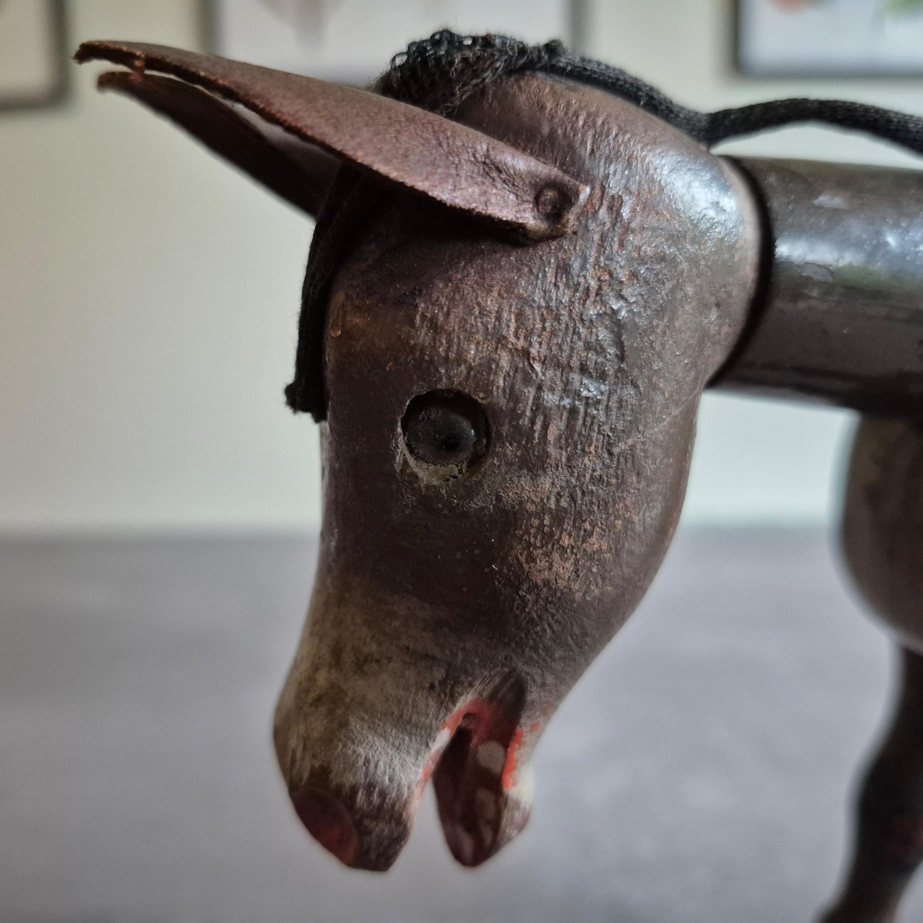 Set di due animali in legno della serie 