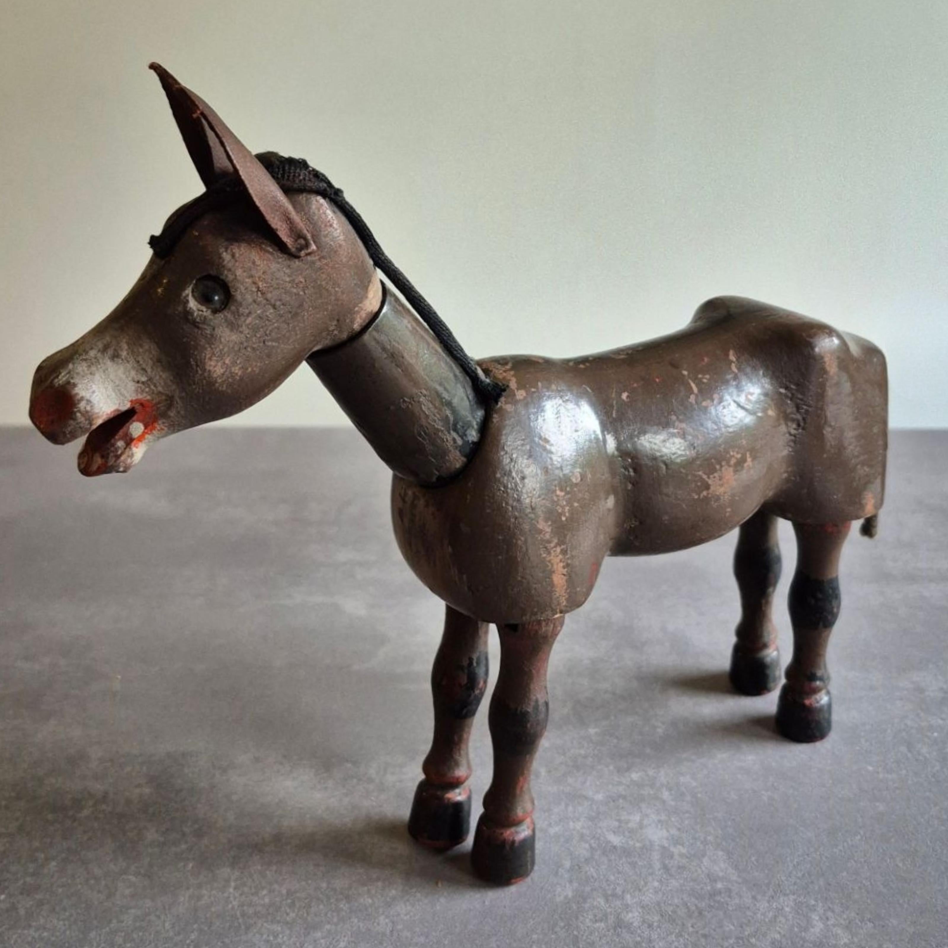 Arte popolare Set di due animali in legno della serie 
