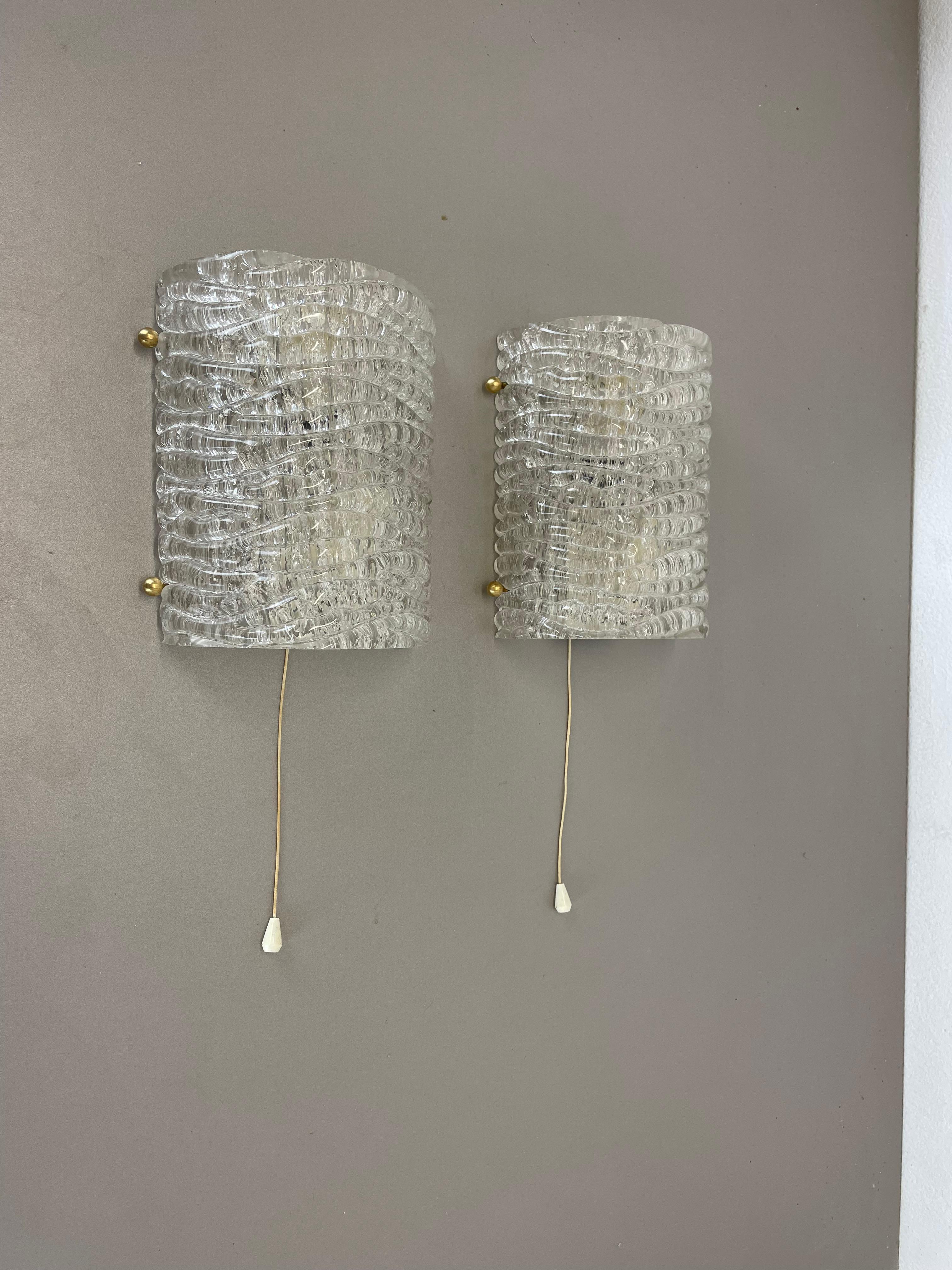Set of Two Ice Glass Wall Light Sconces Kalmar Style, Germany, 1970s For Sale 13