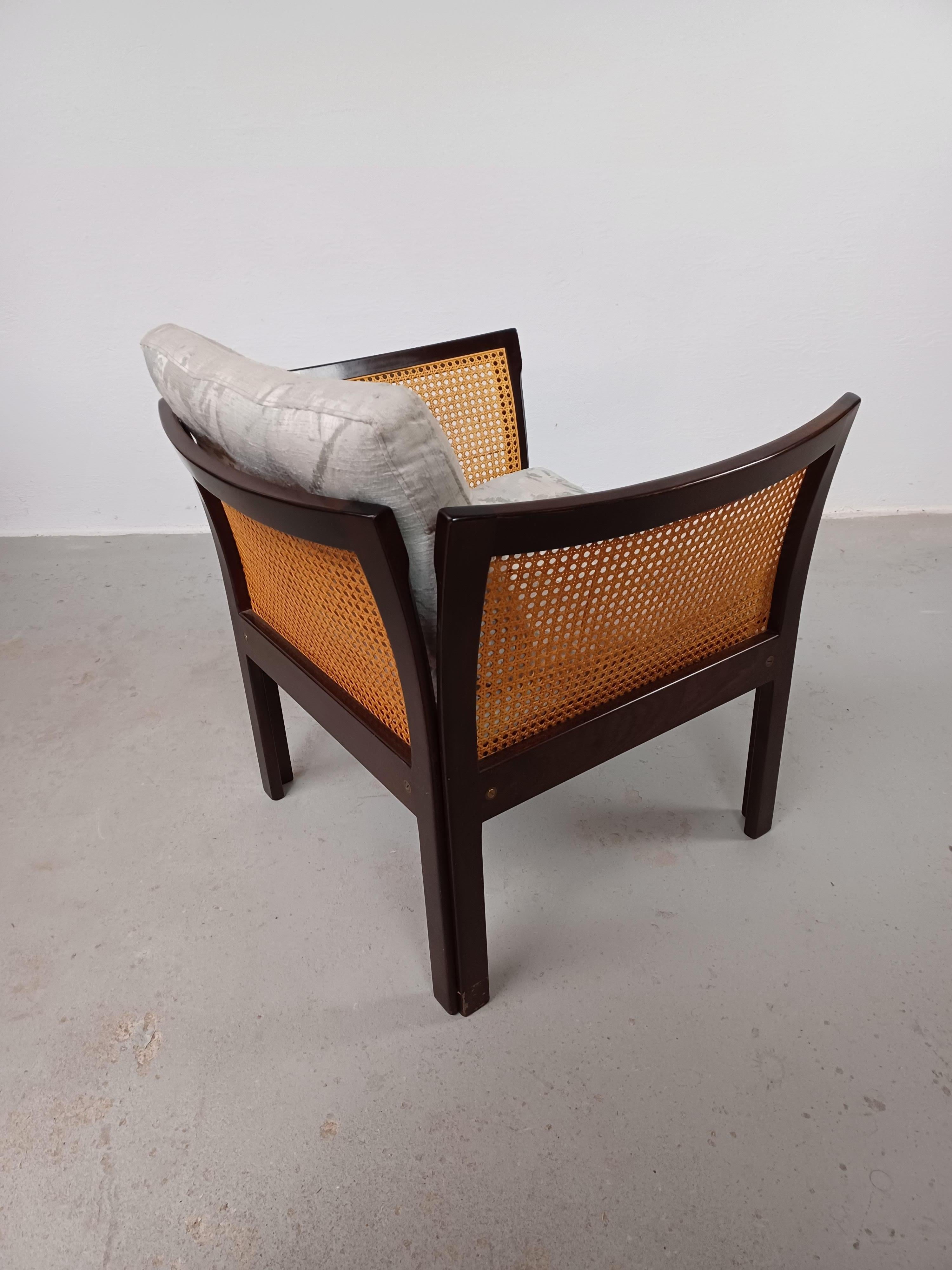 Satz von zwei Illum Vikkelso Easy Chairs aus Mahagoni mit dänischem Plexus aus Mahagoni von CFC Silkeborg im Angebot 5