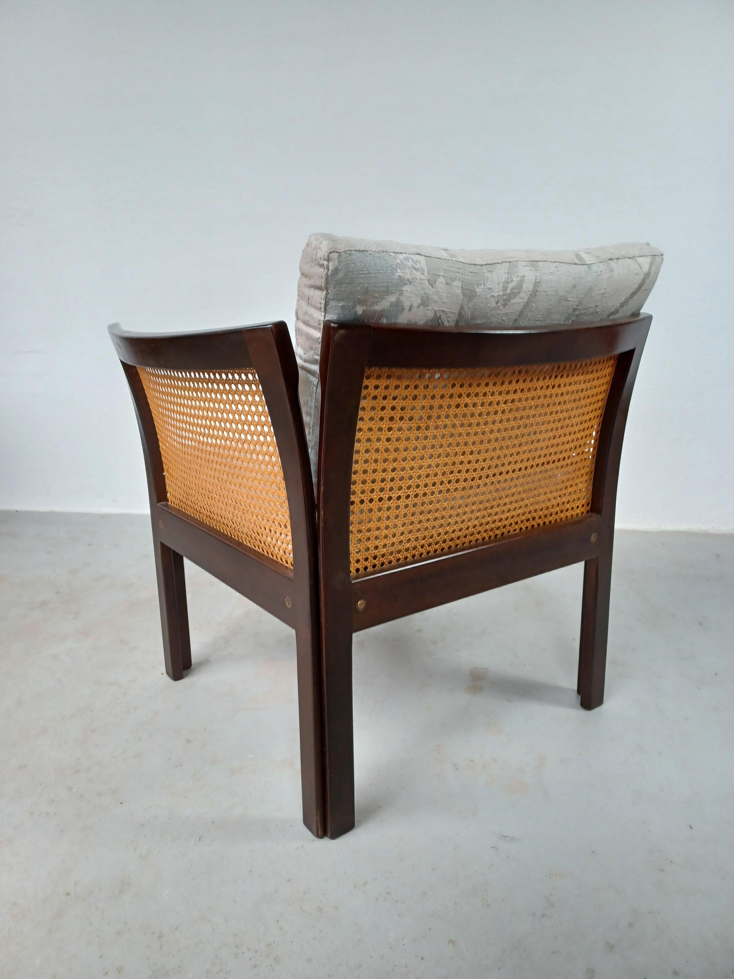 Set of Two Illum Vikkelso Danish Plexus Easy Chairs in Mahogany by CFC Silkeborg For Sale 4