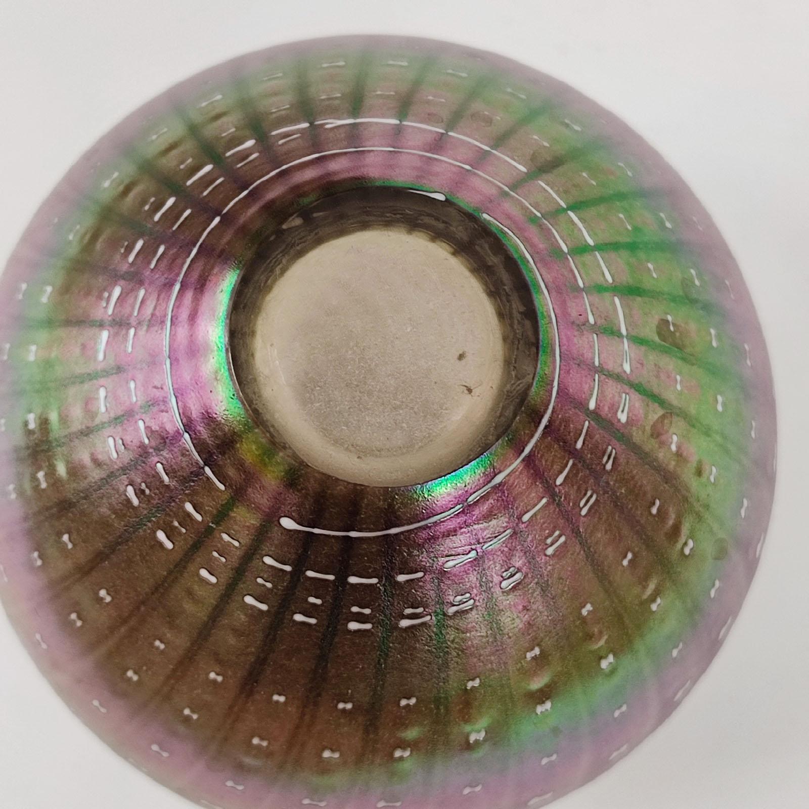 Ensemble de deux vases en verre irisé par Bertil Vallien pour Kosta Boda Suède 1984 en vente 8