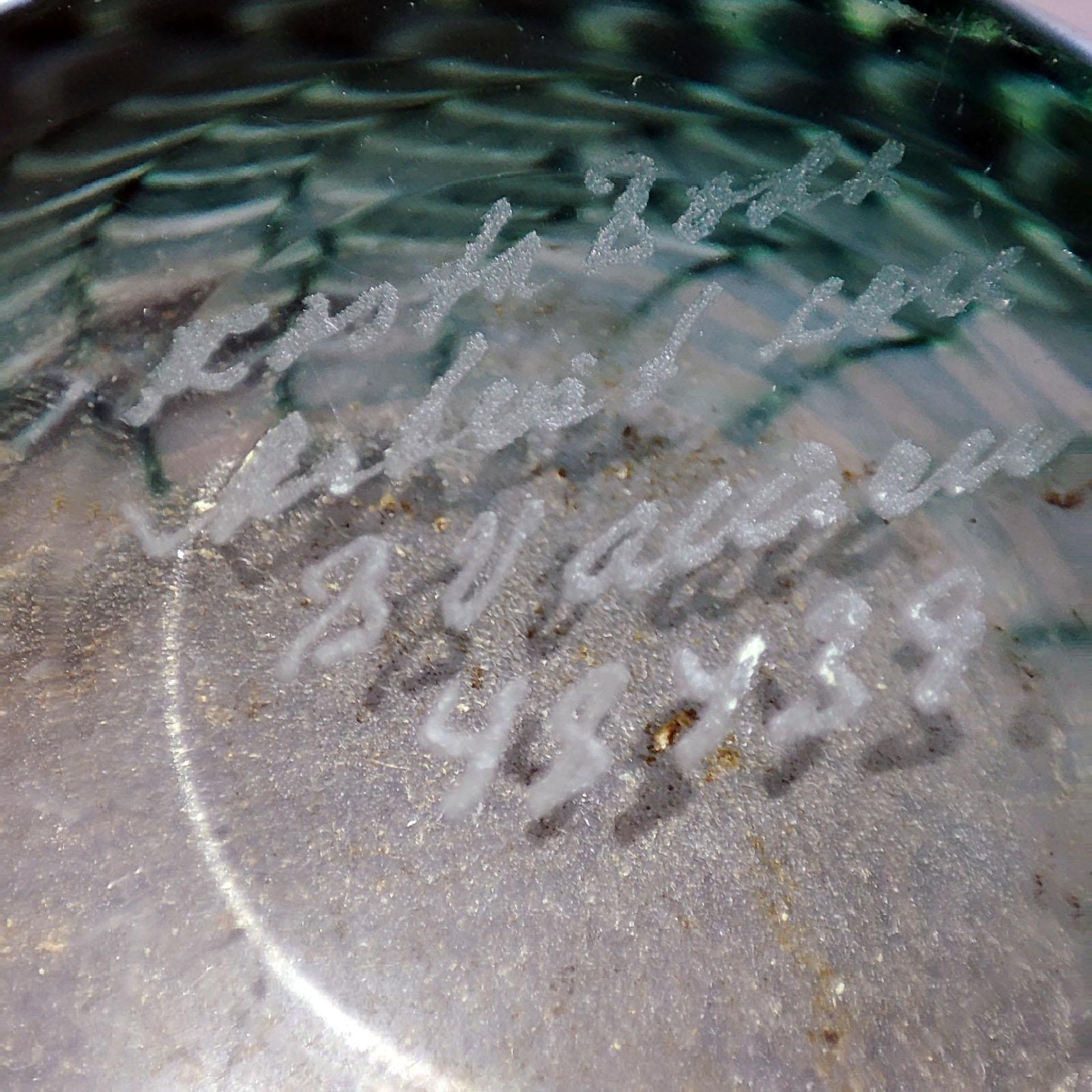 Ensemble de deux vases en verre irisé par Bertil Vallien pour Kosta Boda Suède 1984 en vente 1