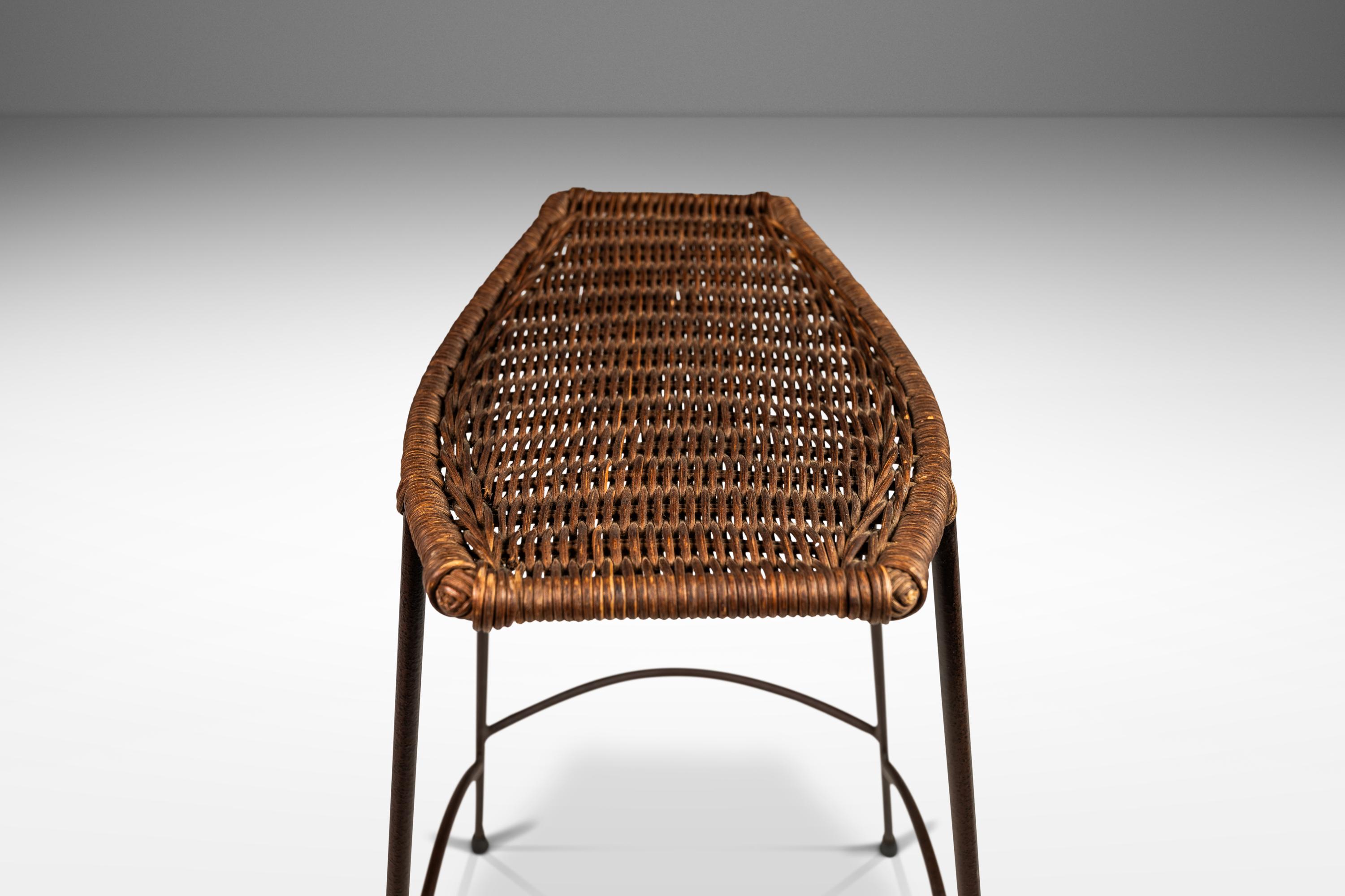 Ensemble de  Deux tabourets de bar en fer à la manière d'Arthur Umanoff, États-Unis, vers 1970 en vente 3