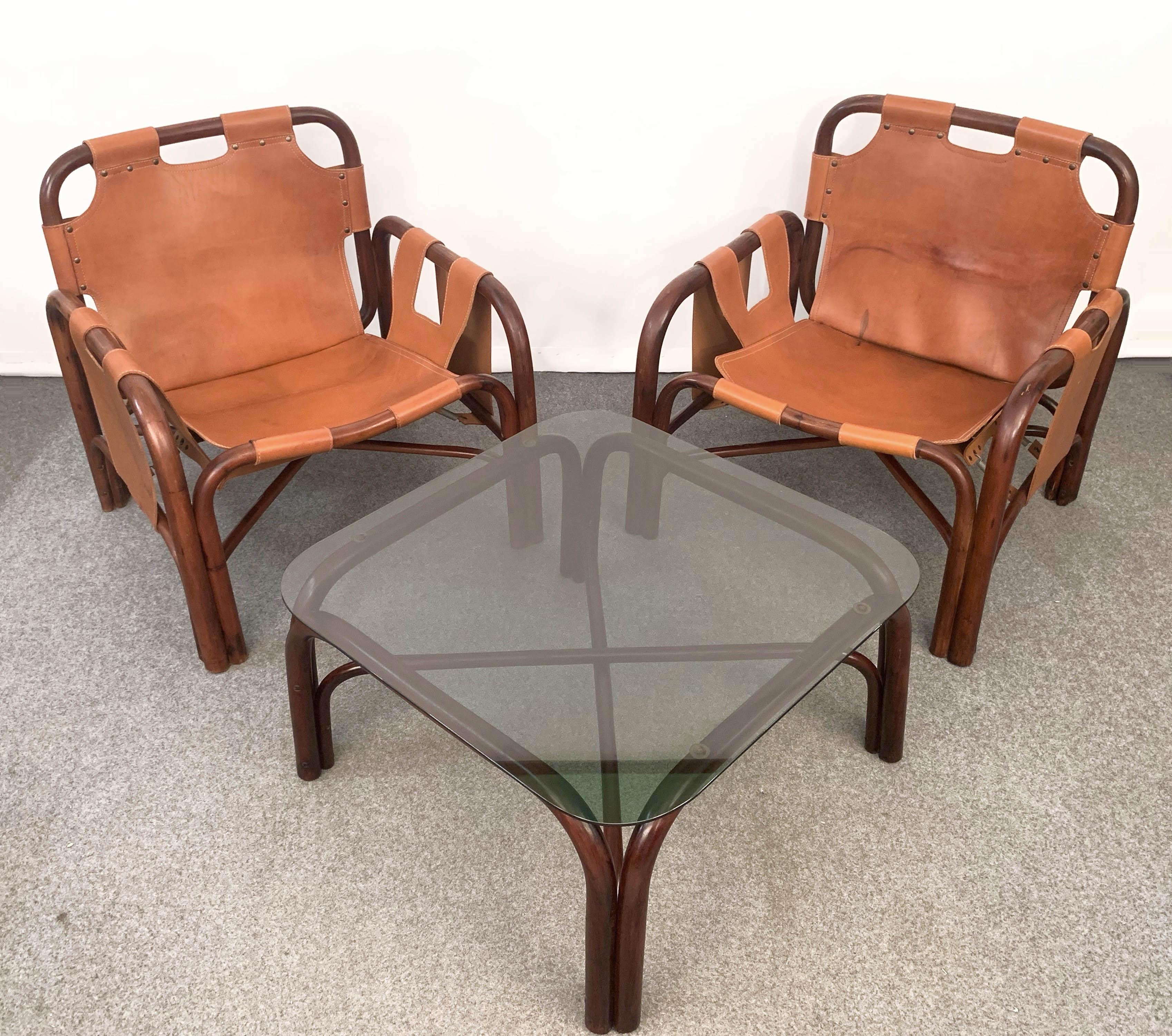 Set of Two Italian Armchairs and Table Bamboo and Leather, Italy, 1960s 7