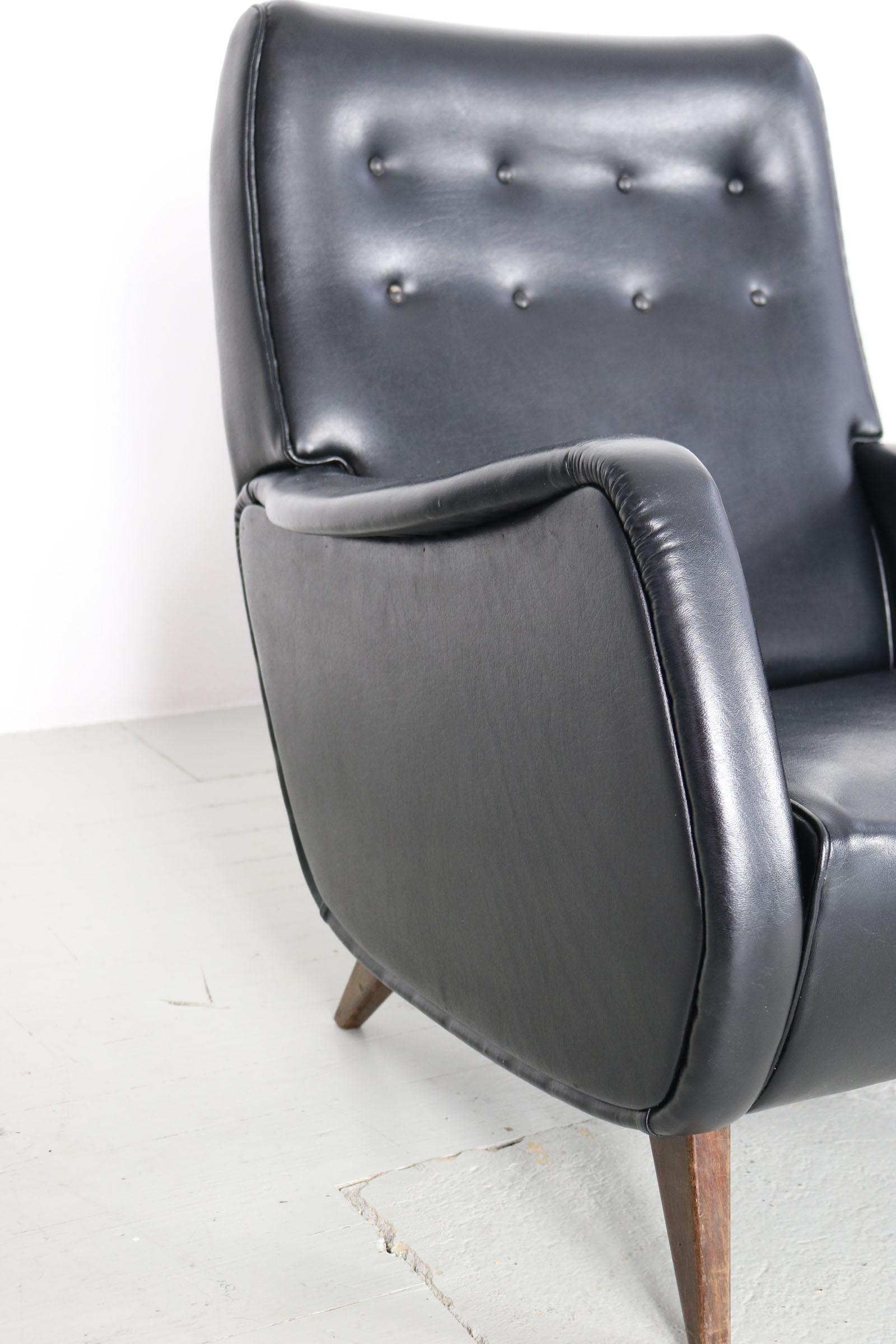 Set of Two Italian Armchairs in Original Black Leatherette Upholstery, 1950s For Sale 10