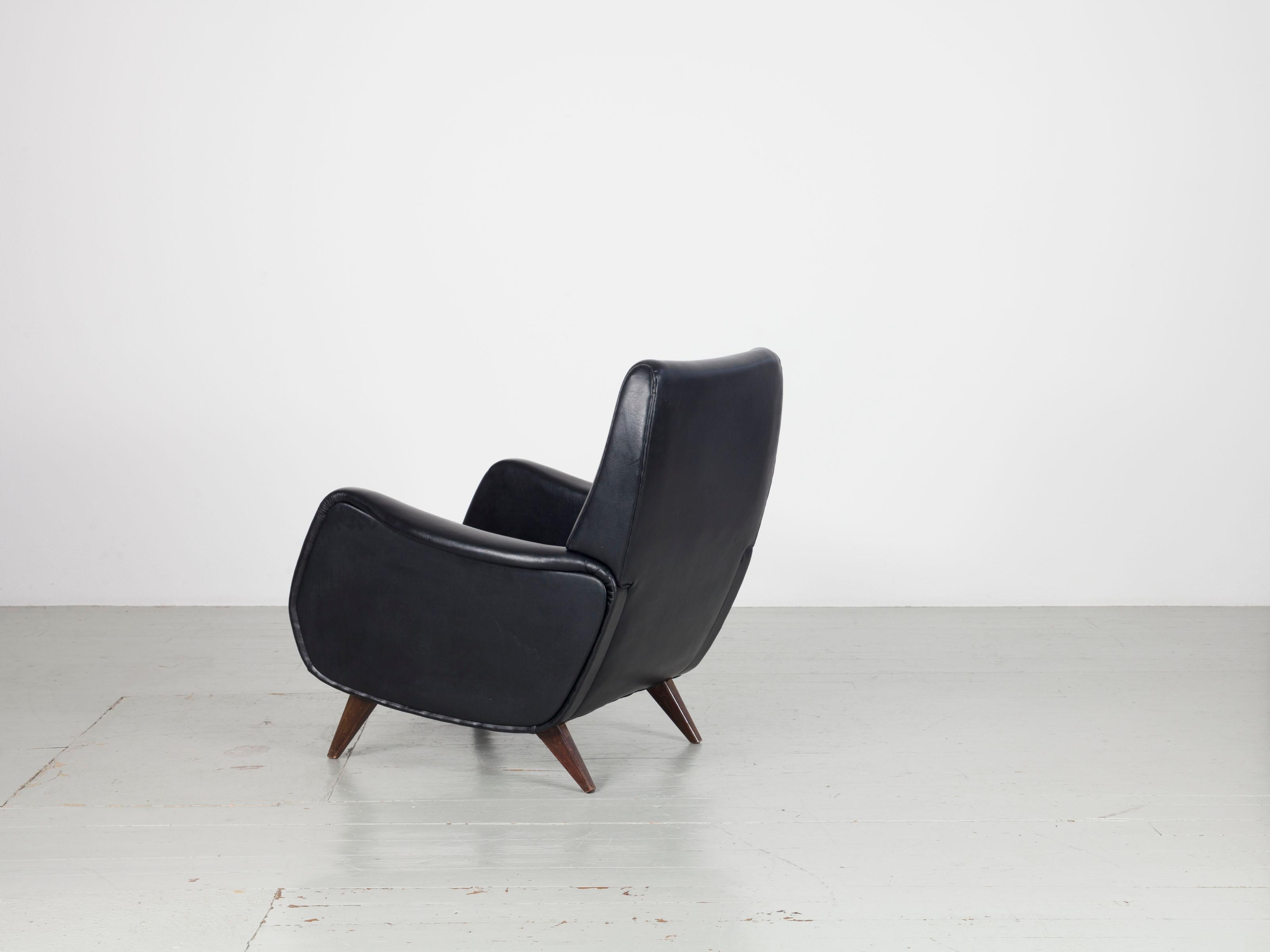 Set of Two Italian Armchairs in Original Black Leatherette Upholstery, 1950s For Sale 2