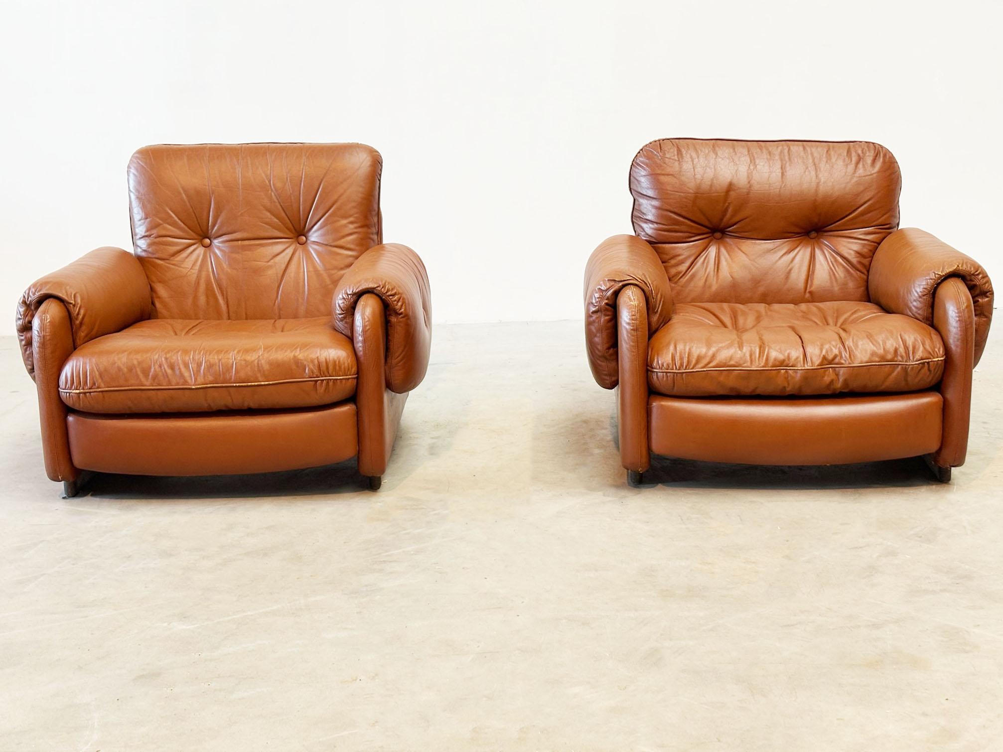 Set aus zwei italienischen cognacfarbenen Leder-Loungesesseln im Angebot 3