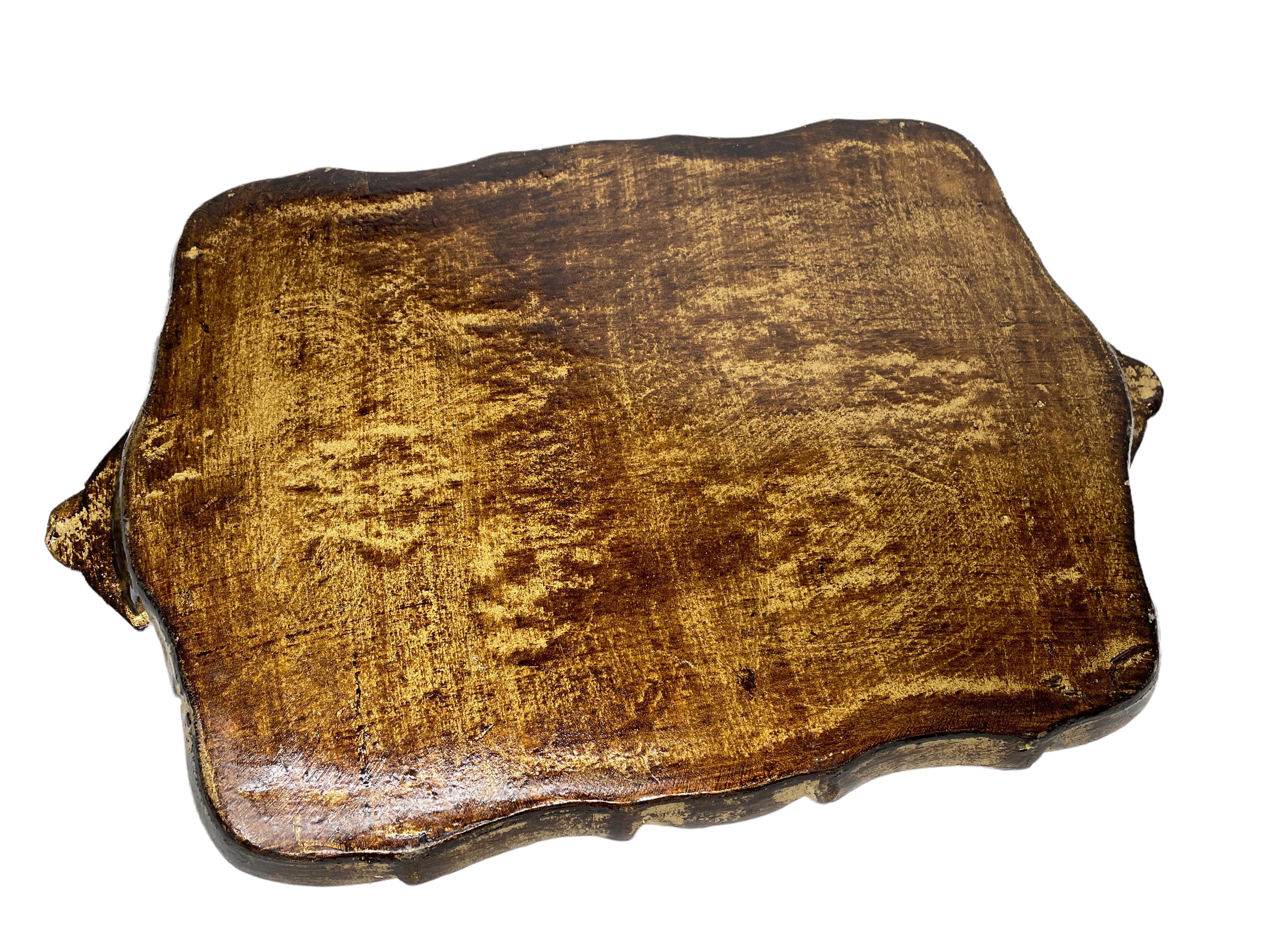 Set of two Italian Florentine Gilded Gilt Wood Serving Tray Toleware Tole, 1960s For Sale 2