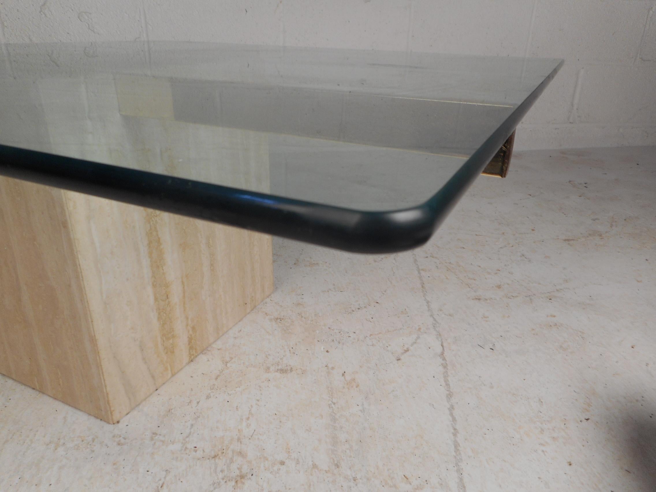 Set of Two Italian Mid-Century Modern Marble Base Artedi Tables For Sale 4