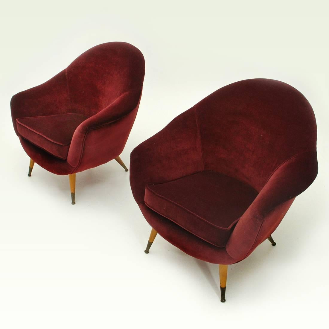 Set of Two Italian Midcentury Red Velvet Armchairs, 1950s In Excellent Condition In Savona, IT