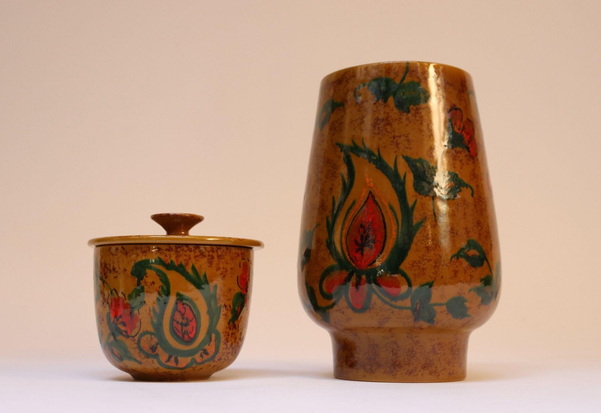 Mid-Century Modern Set of Two Italian Modern Ceramic Ochre Vases with Floral and Paisley Decoration