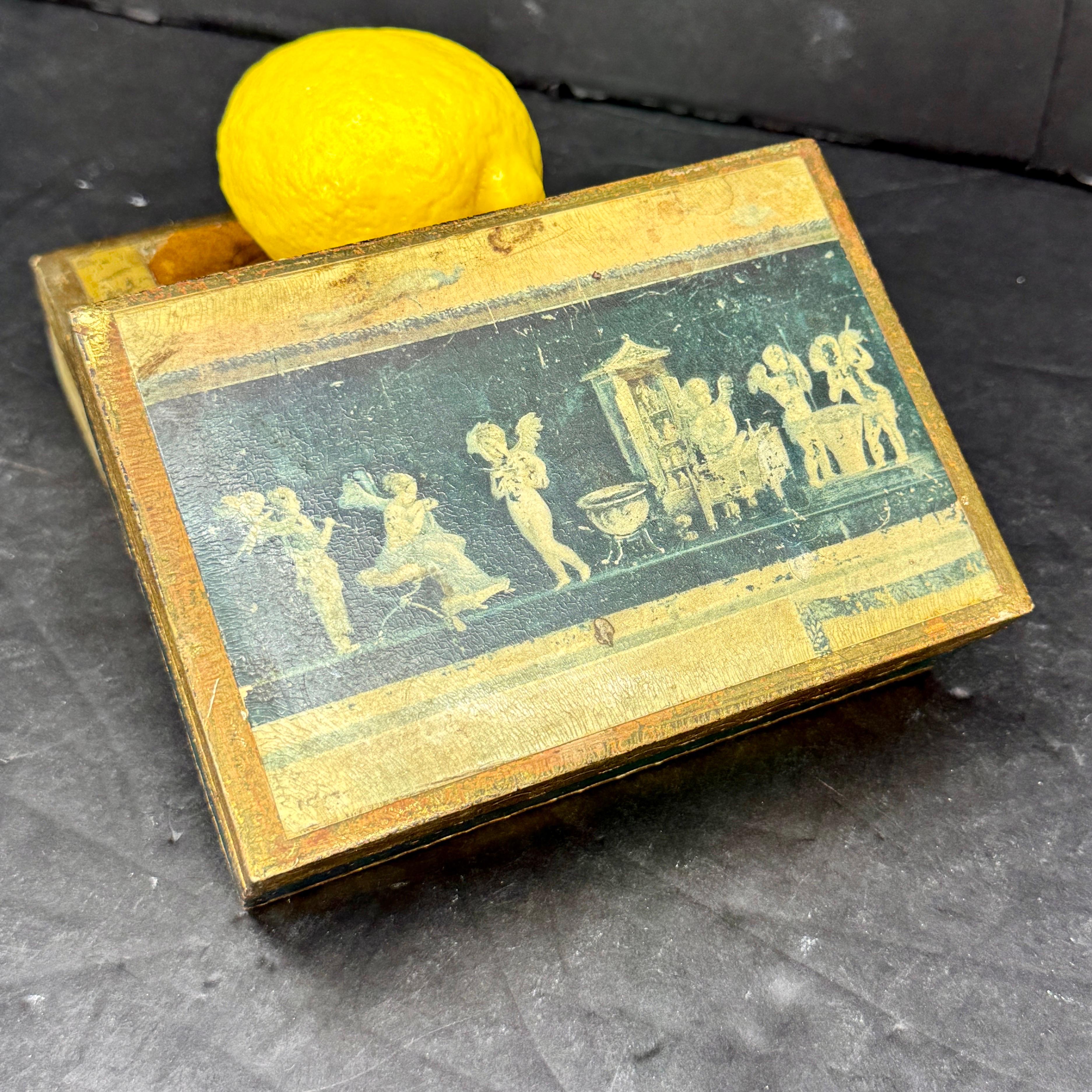 Juego de dos cajas rectangulares italianas de madera dorada florentina Moderno de mediados de siglo en venta