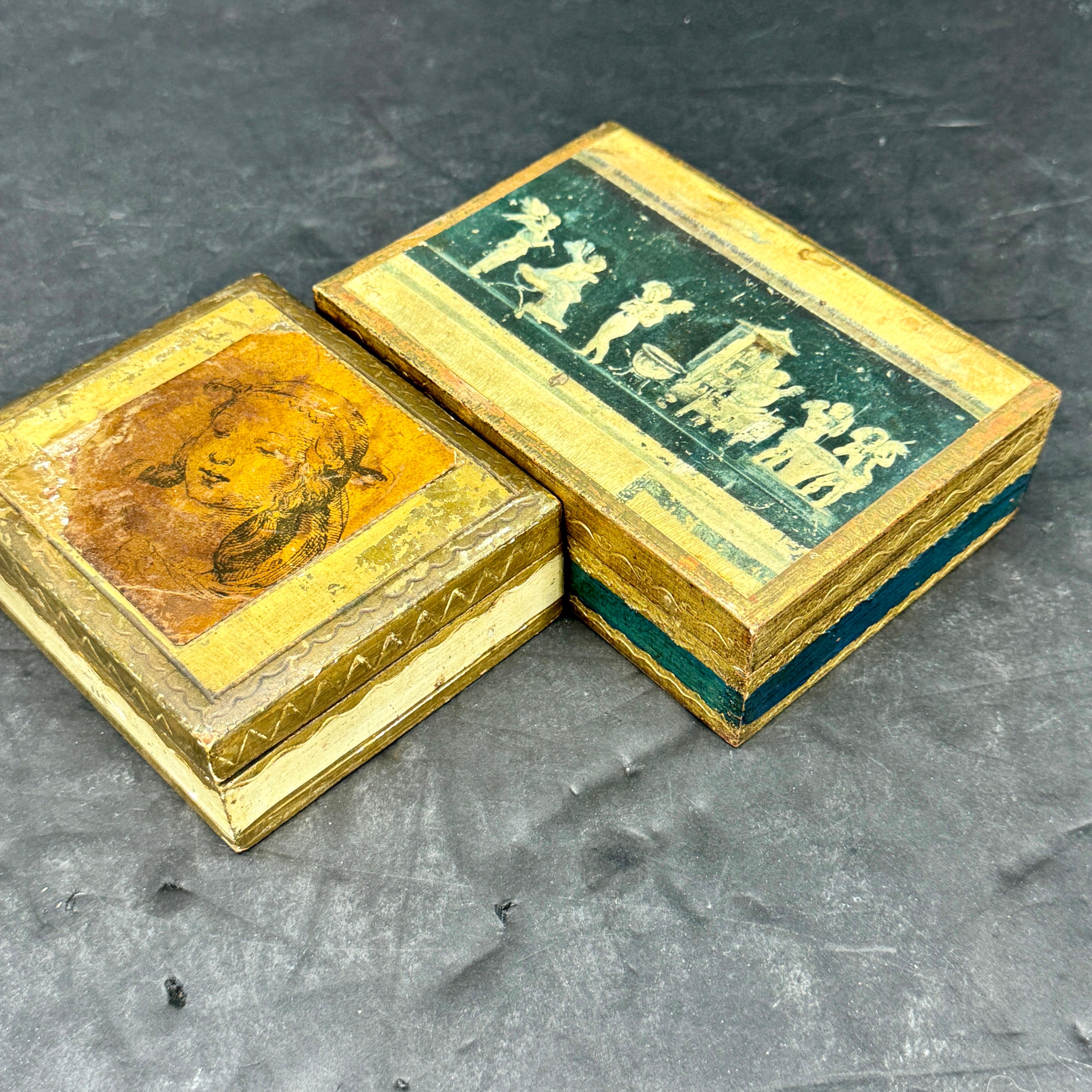 Juego de dos cajas rectangulares italianas de madera dorada florentina Madera dorada en venta
