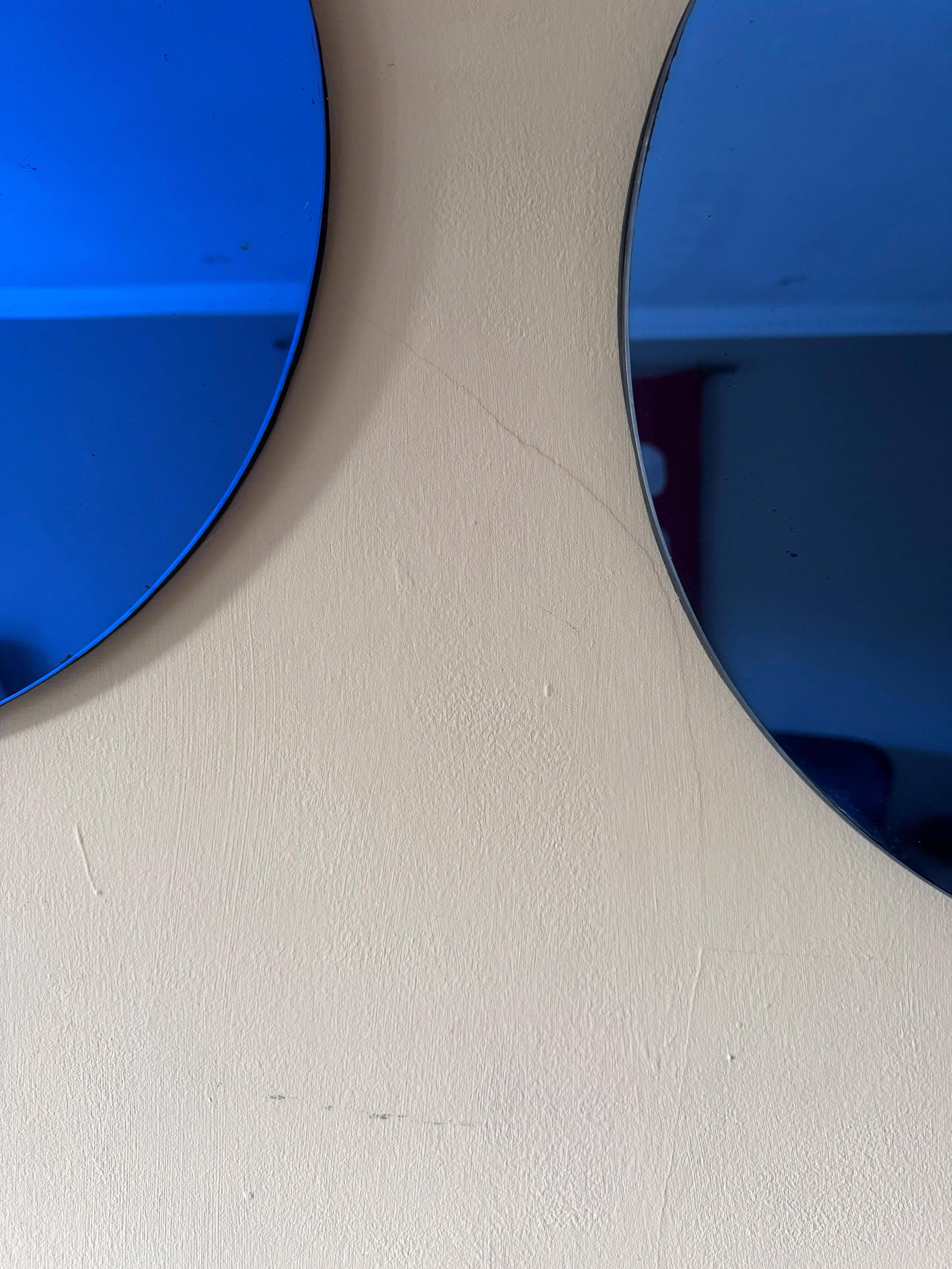 Ensemble de deux miroirs ronds italiens en verre bleu. C.C.1950. en vente 1