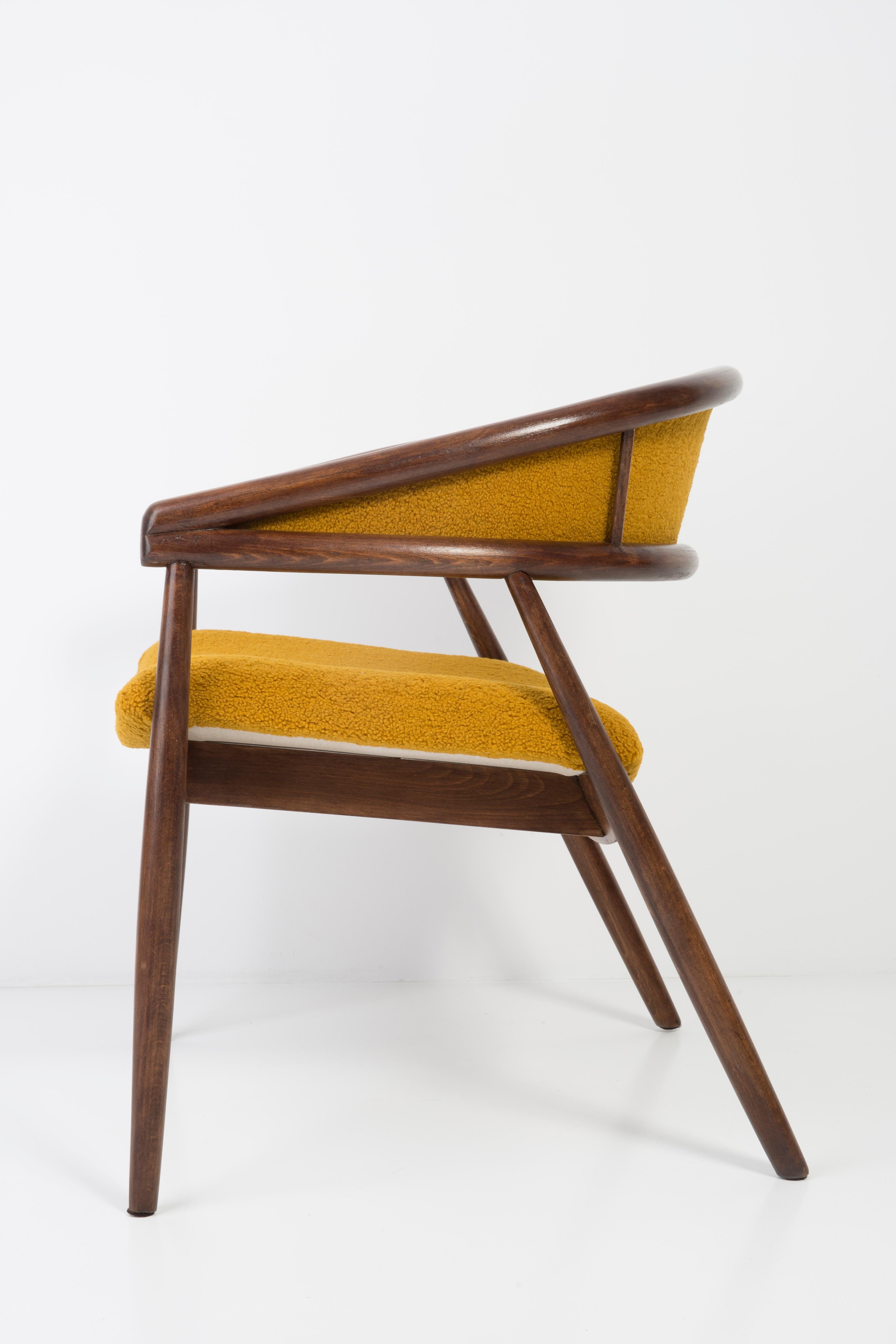 Ensemble de deux fauteuils en hêtre courbé James Mont, jaune ocre bouclée, années 1960 en vente 8