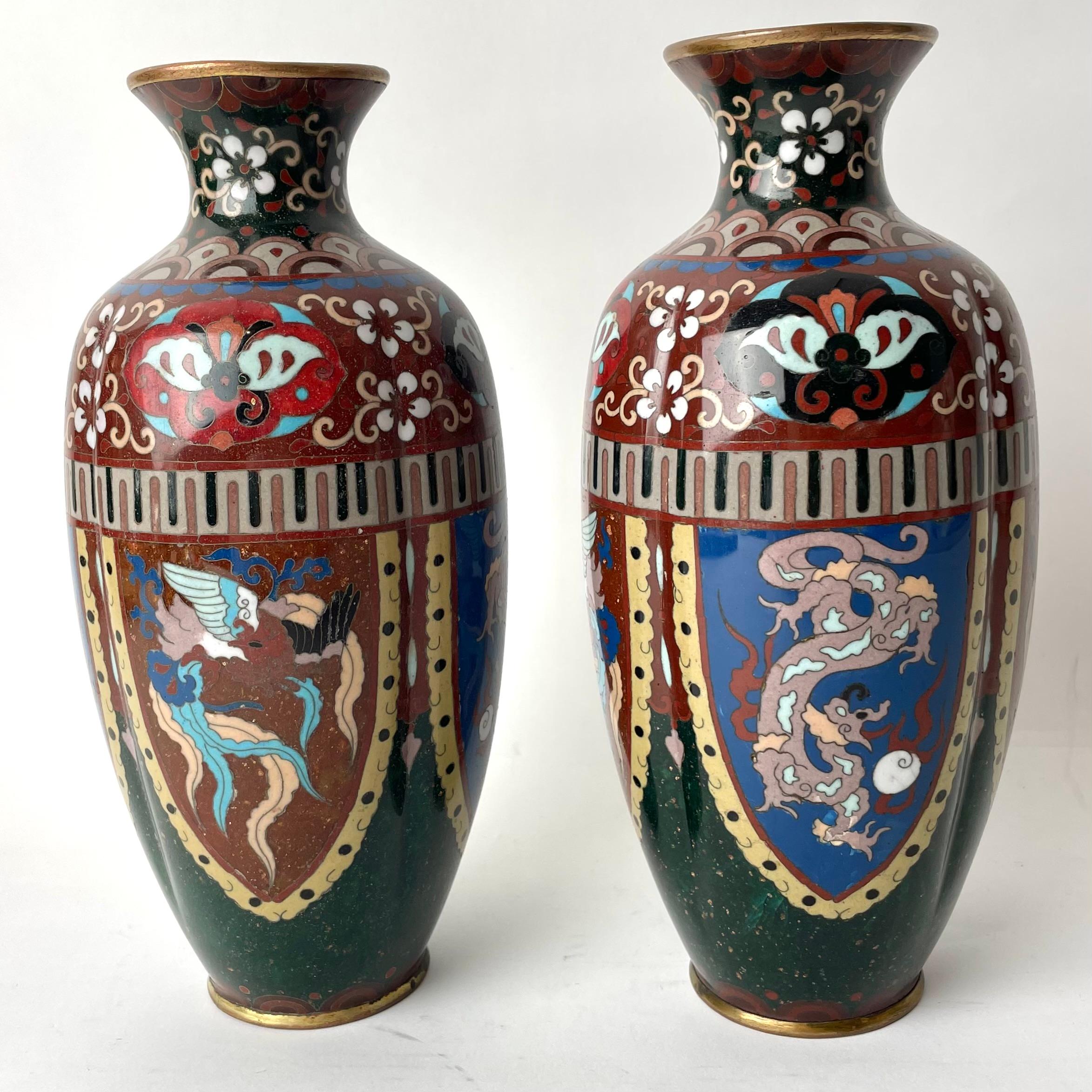 Set of Two Japanese Cloissoné Vases Meiji Era Dragon and Pheonix In Good Condition For Sale In Knivsta, SE