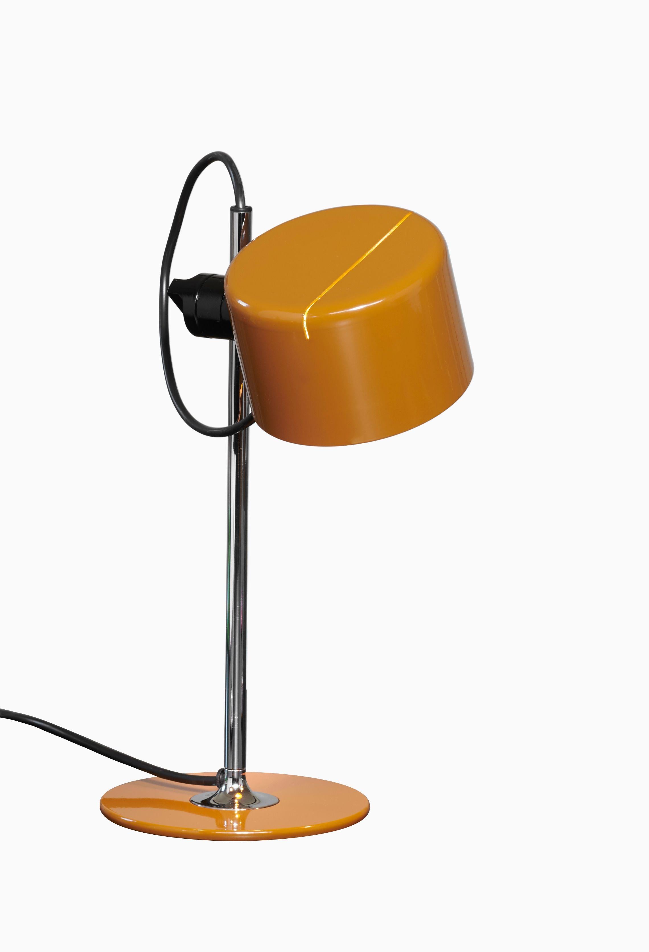 Set of Two Joe Colombo Mini Coupe Table Lamps by Oluce In New Condition For Sale In Barcelona, Barcelona