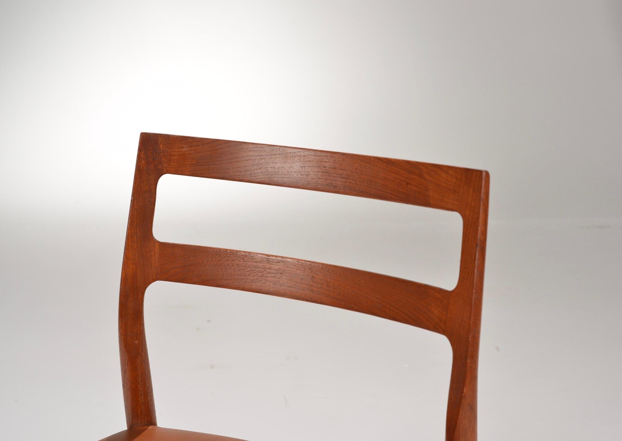 Late 20th Century Set of Two Johannes Andersen for Uldum Møbelfabrik Danish Modern Dining Chairs For Sale
