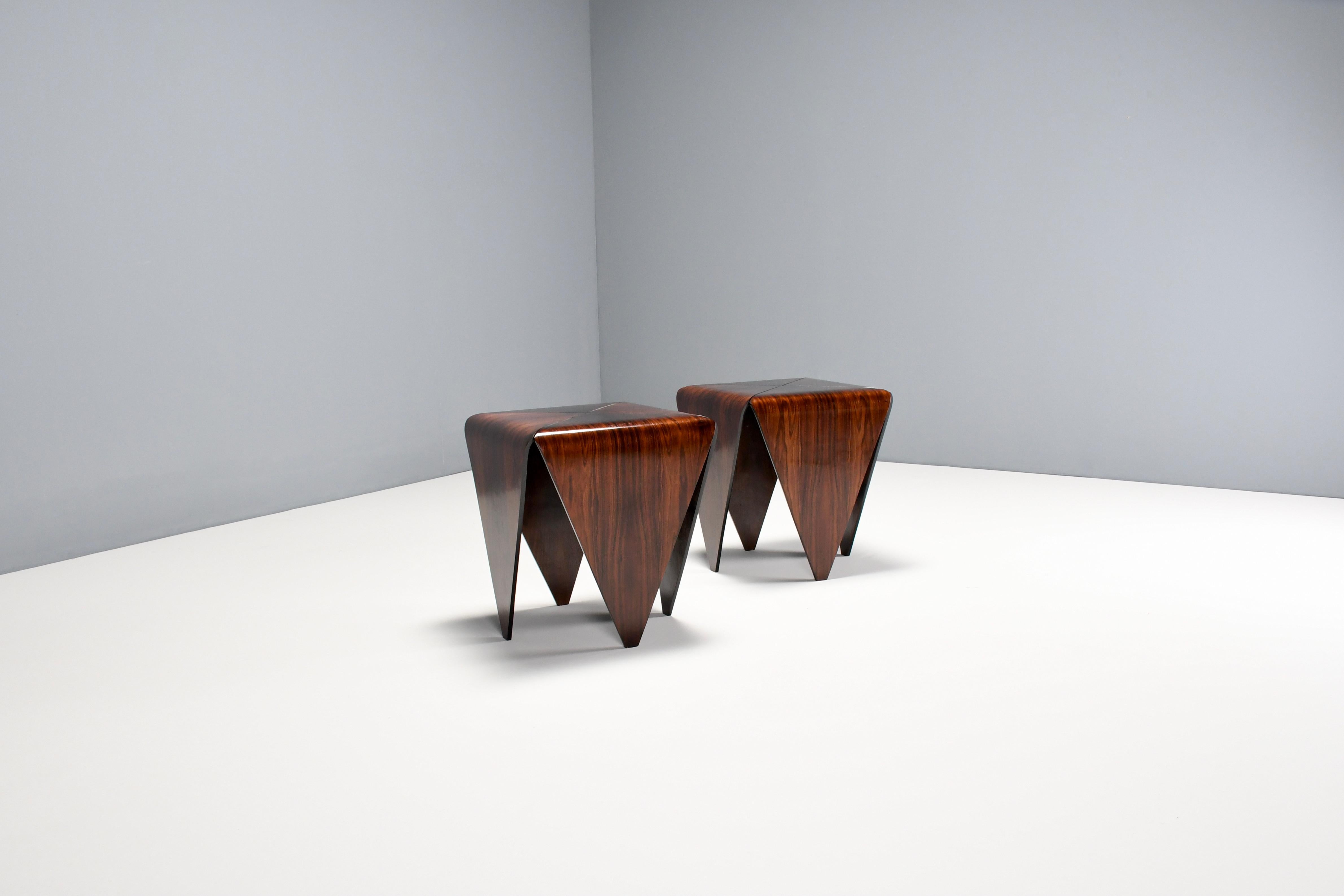 Impressive ‘Petalas’ side tables in very good condition.

Designed by Jorge Zalszupin 

Manufactured by his own company L’Atelier, Brazil, 1959

The ‘Petalas' tables are inspired by the folded paper structures used with Origami.

The tables