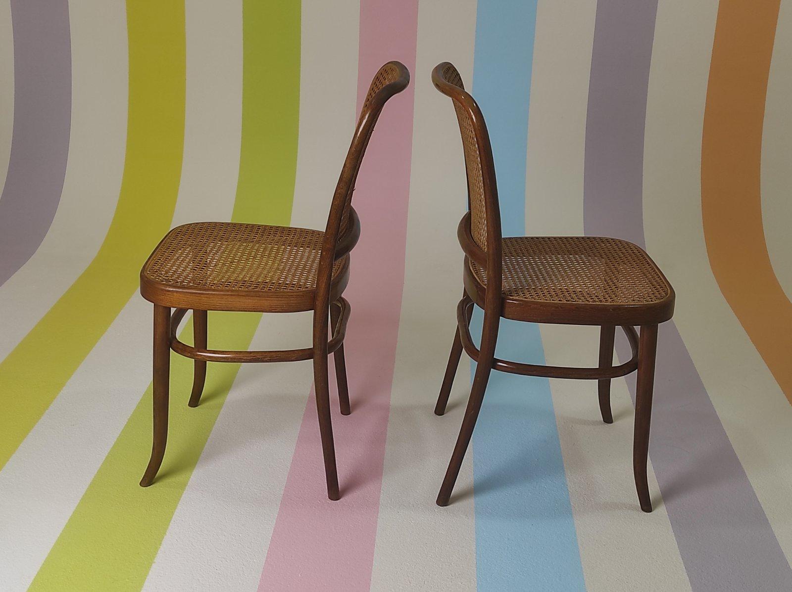 Satz von zwei Josef Hoffmann Prag 811 Stühlen 1950er Jahre im Angebot 2
