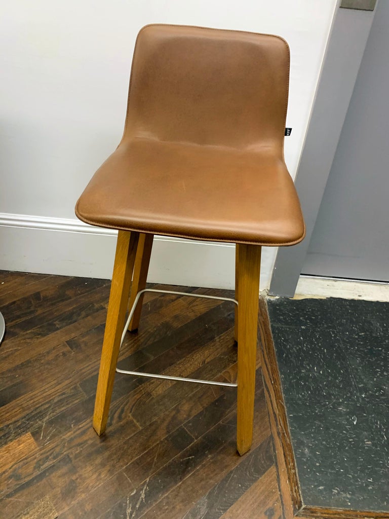 Set of Two KFF Maverick Stool in Brown Leather and Oak Wood Frame For Sale 4