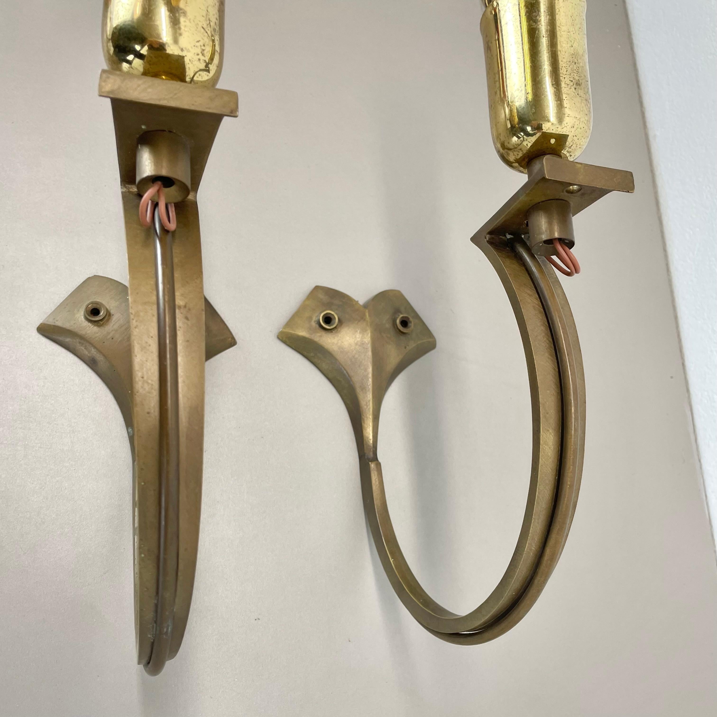 Set von zwei großen brutalistischen 28cm-Wandleuchtern aus Bronze und Messing, Italien 1950er Jahre im Angebot 2