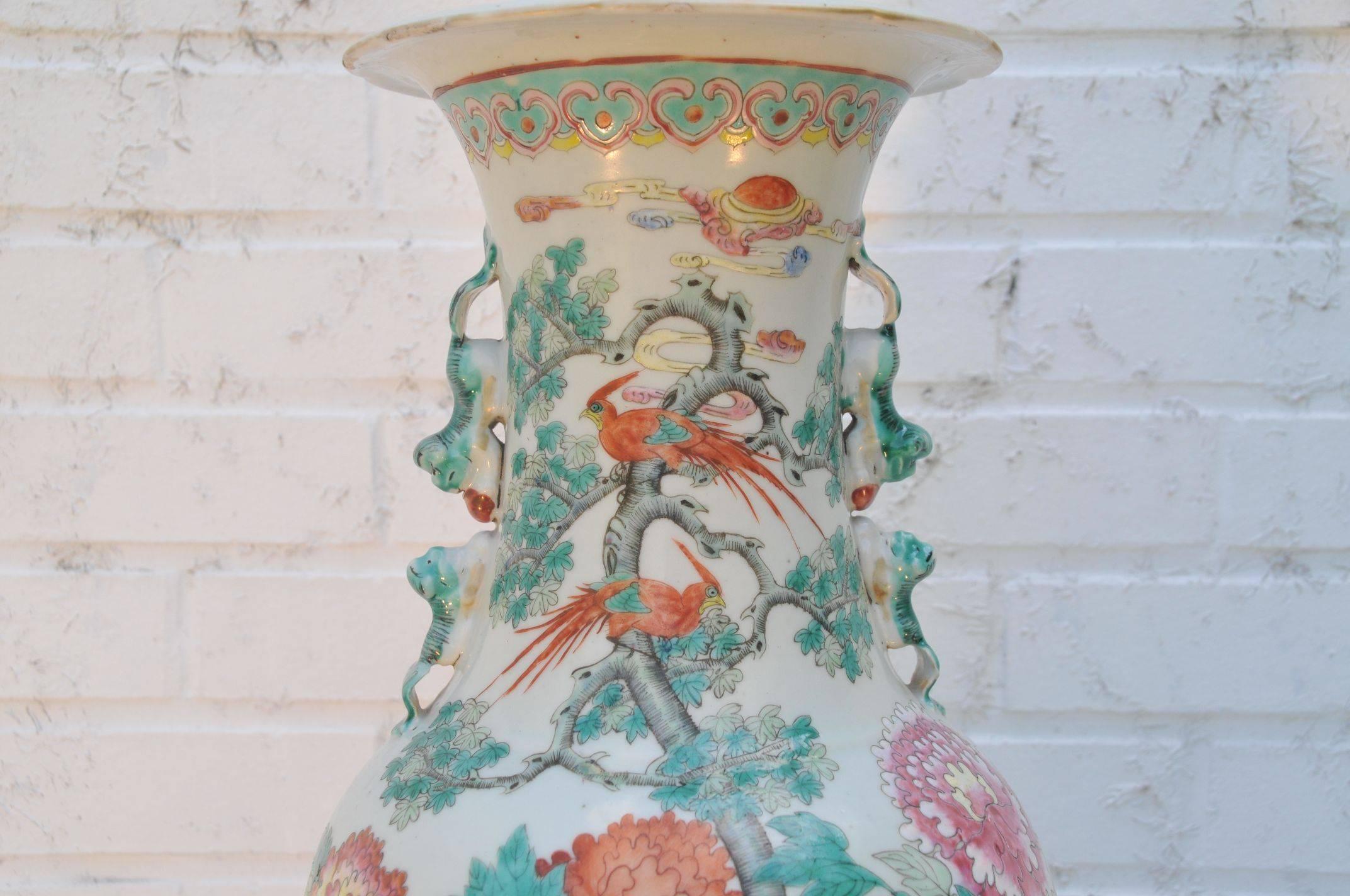 Set of Two Large Chinese Famille Rose Peacock Baluster Vases In Excellent Condition For Sale In Brussels, BE