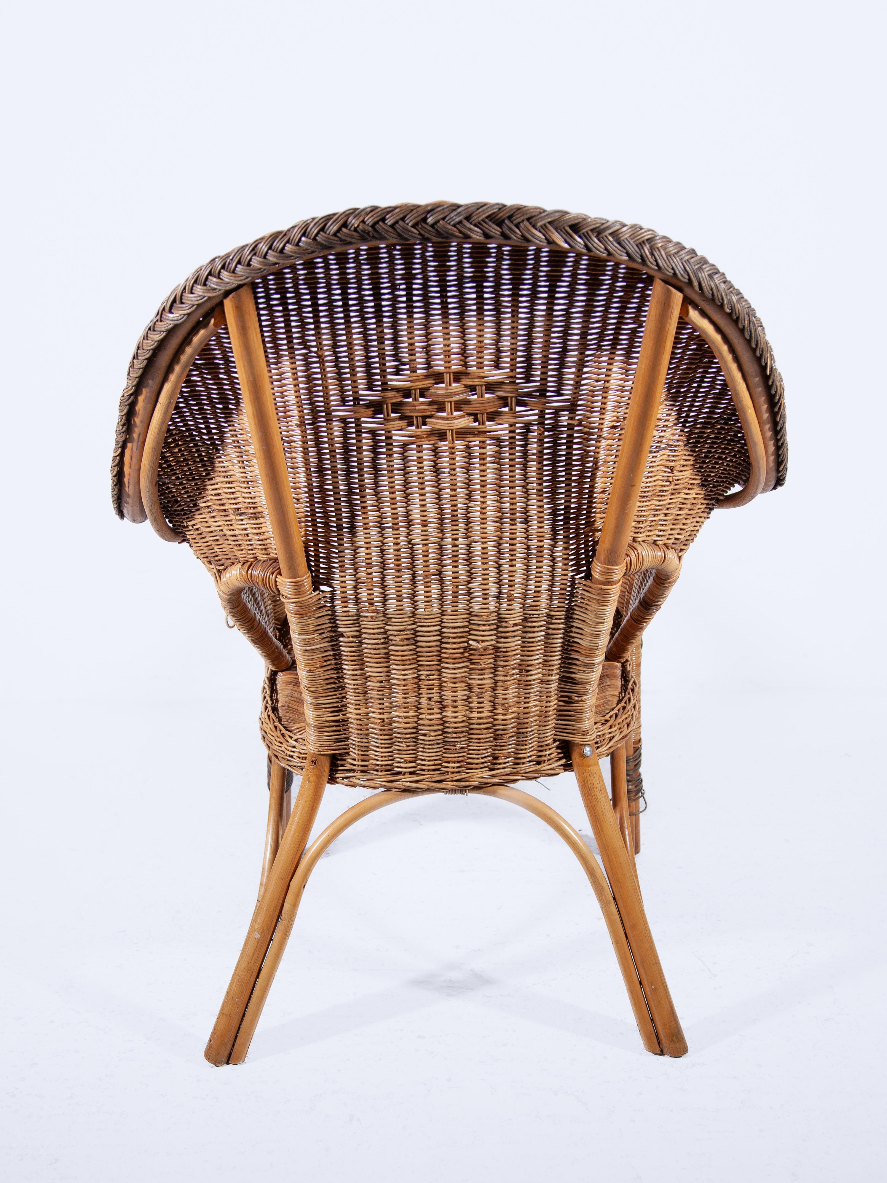 Set of Two Large High Back Rattan Lounge Chairs In Good Condition For Sale In Antwerp, BE