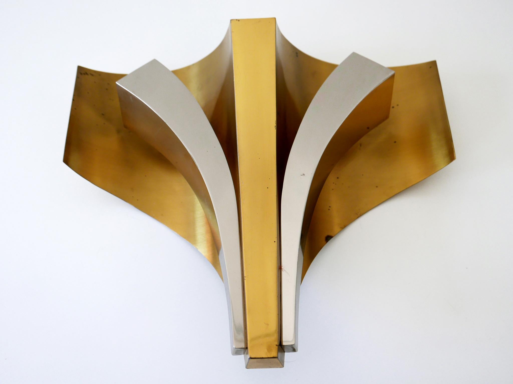 Set of Two Large Mid-Century Modern Brass Sconces by Maison Baguès Paris 1960s For Sale 5