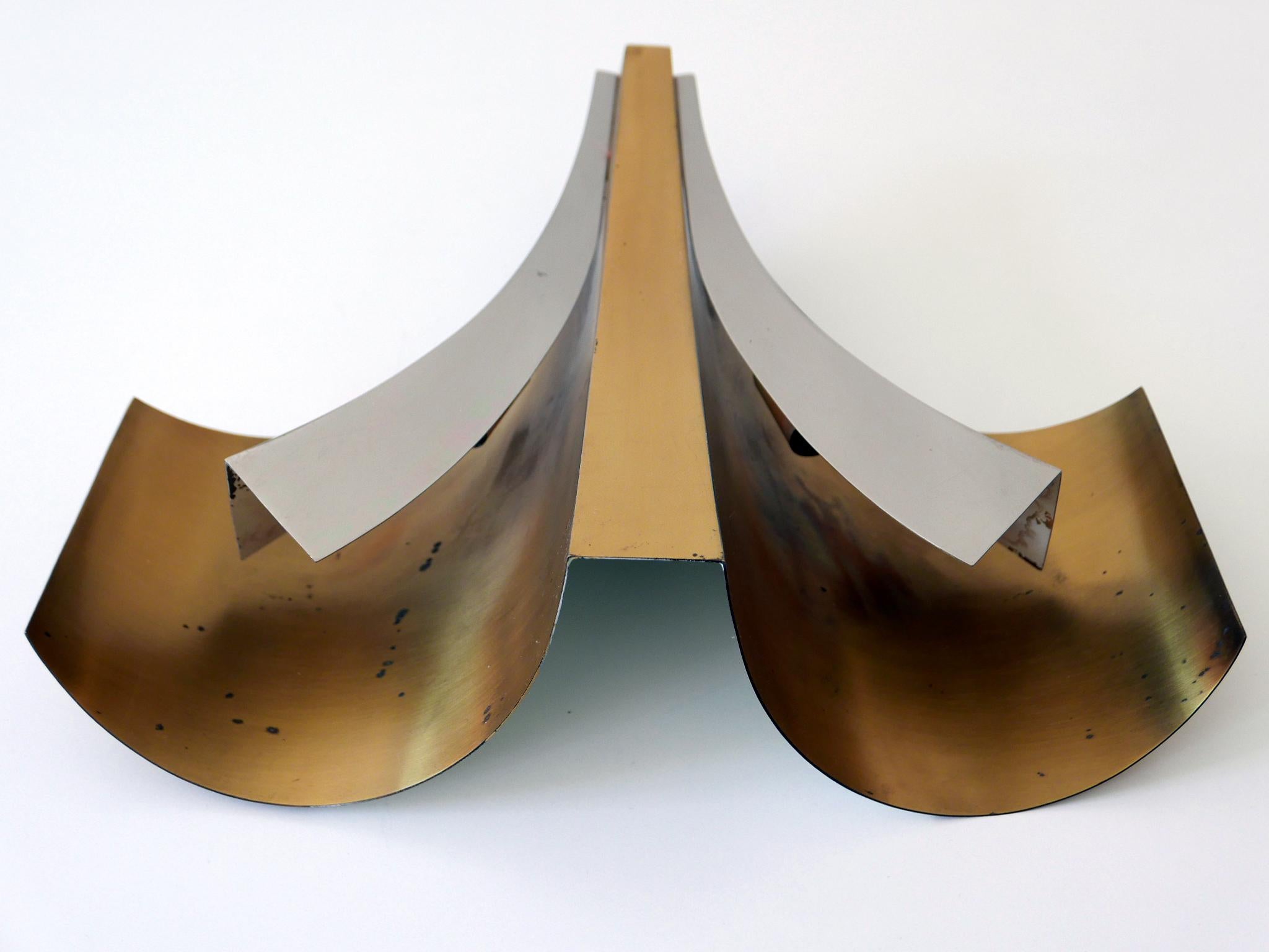 Set of Two Large Mid-Century Modern Brass Sconces by Maison Baguès Paris 1960s For Sale 11
