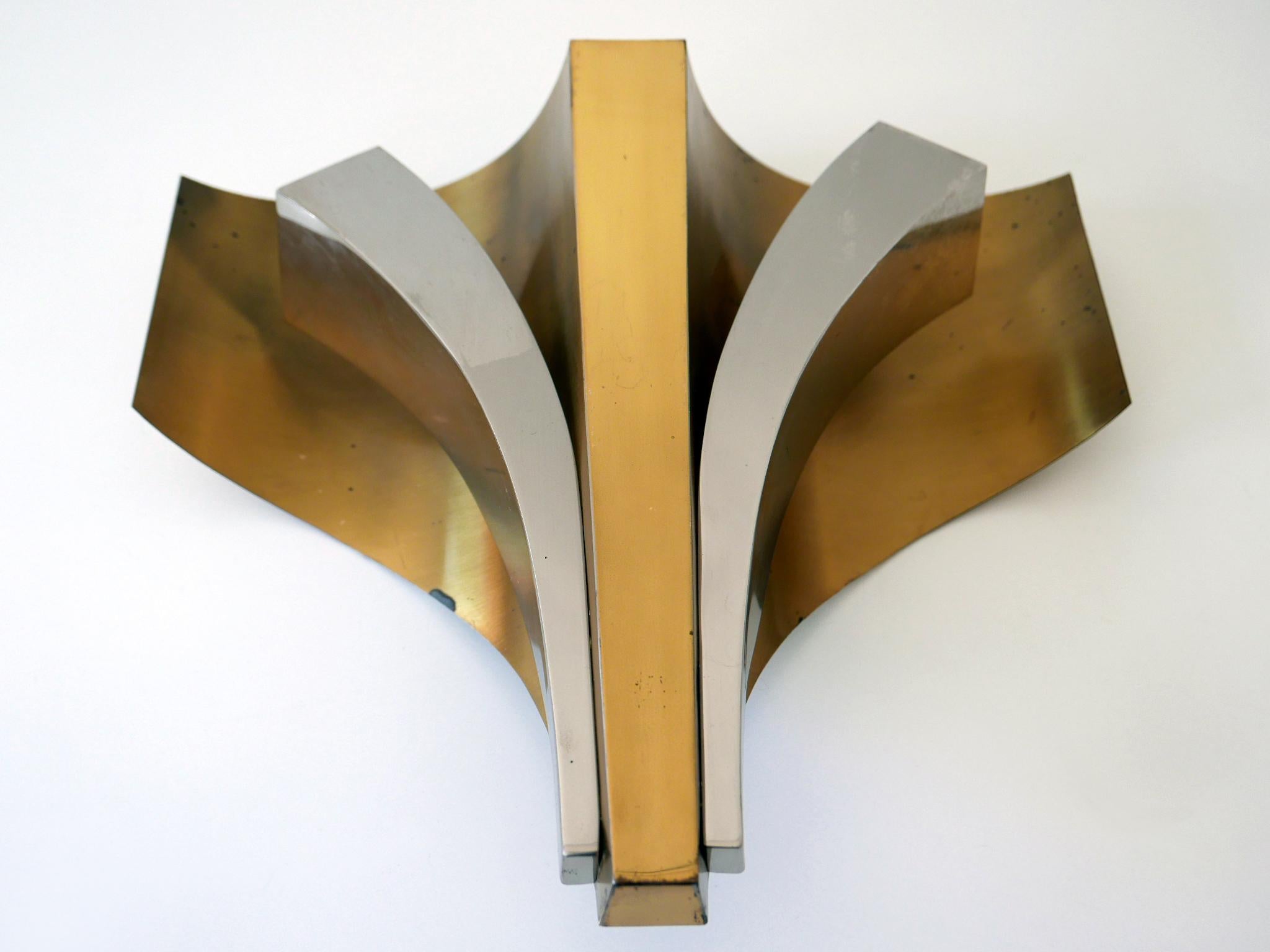 Set of Two Large Mid-Century Modern Brass Sconces by Maison Baguès Paris 1960s For Sale 3