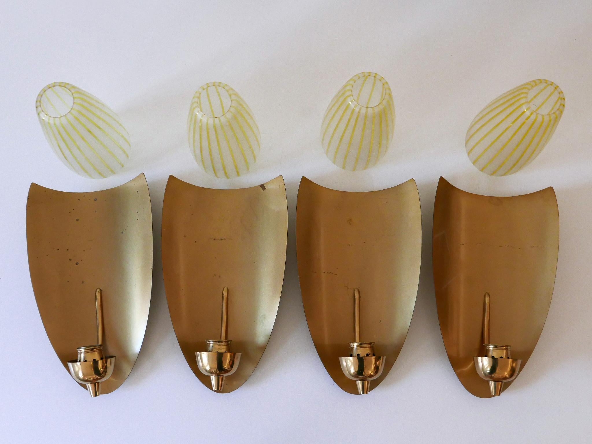 Ensemble de deux grandes appliques par Wilhelm Wagenfeld pour Peill & Putzler Allemagne années 1950 en vente 10