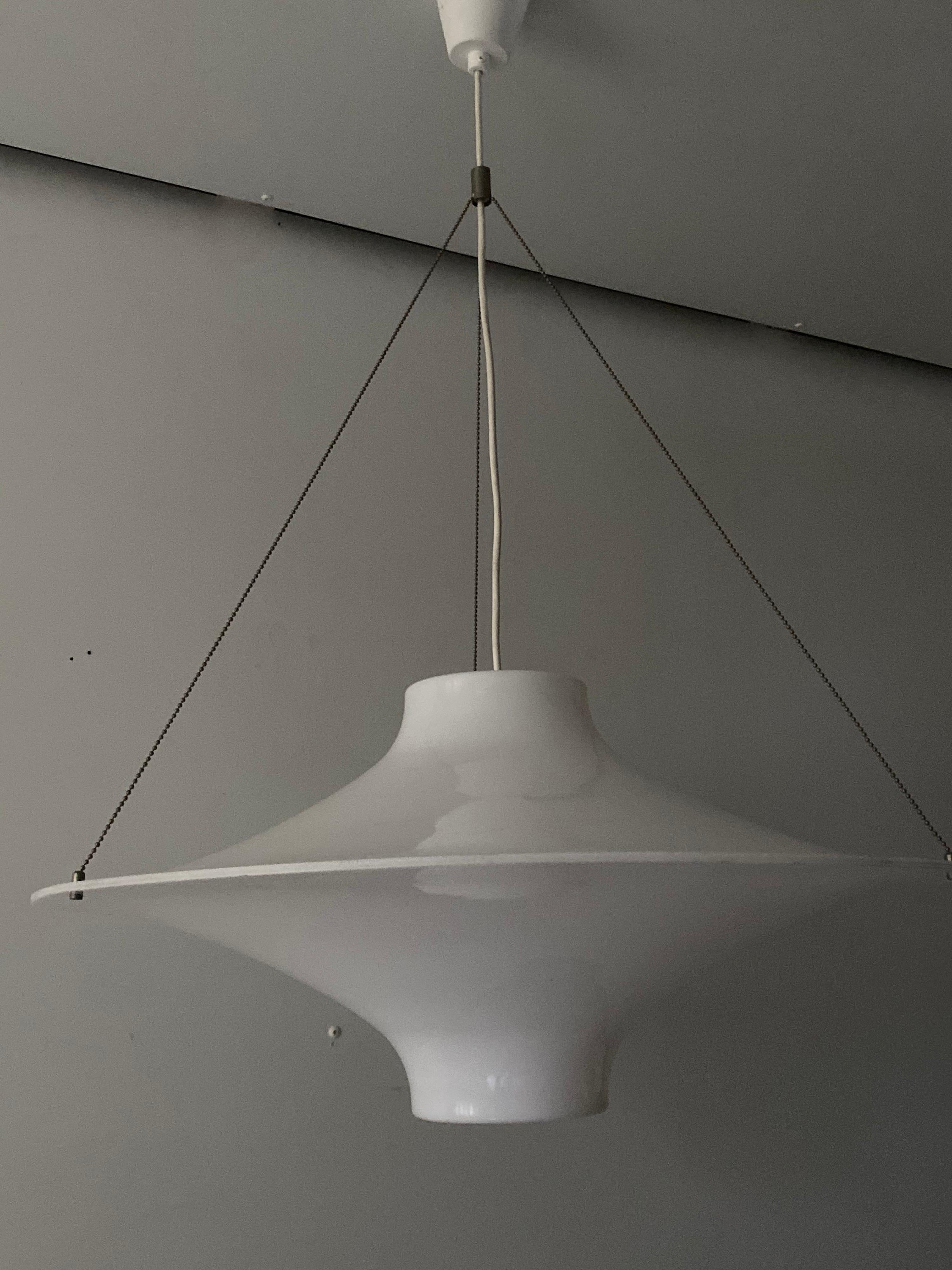 Sky Flyer Pendant Lamp 70cm by Yki Nummi for Sanka, Finland 1960s. 2 available.  In Excellent Condition In Amsterdam, NL