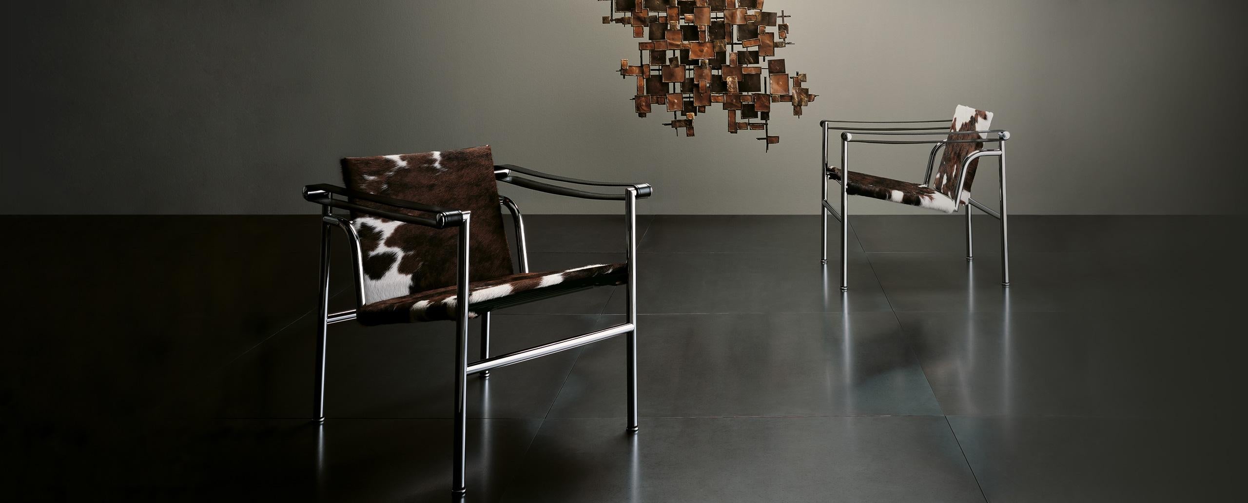 Acier Ensemble de deux chaises Lc1 par Le Corbusier, Charlotte Perriand par Cassina en vente