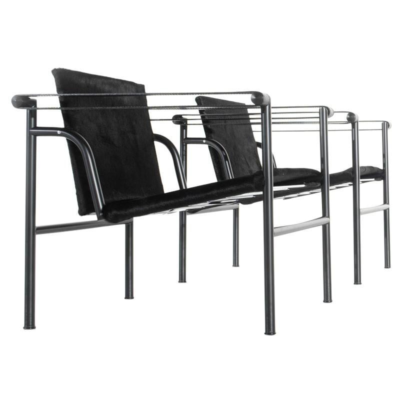 Satz von zwei LC1-Stühlen von Le Corbusier, Jeanneret, Charlotte Perriand von Cassina