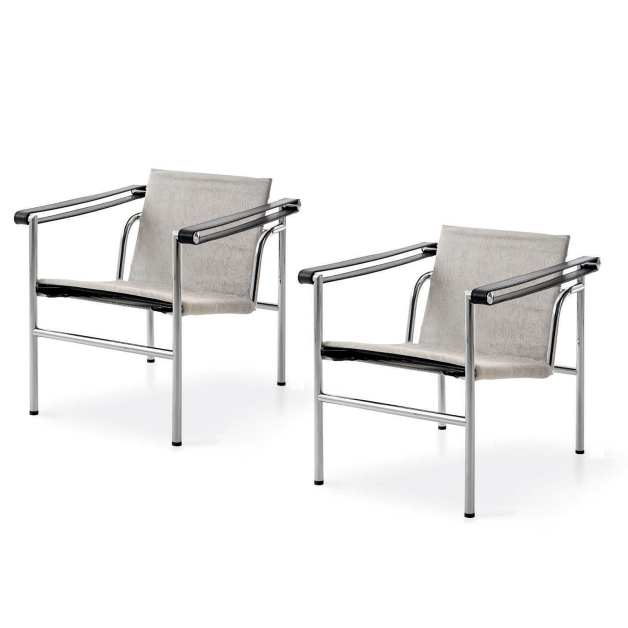 Mid-Century Modern Set of Two LC1 Chairs by Le Corbusier, Pierre Jeanneret, Charlotte Perriand