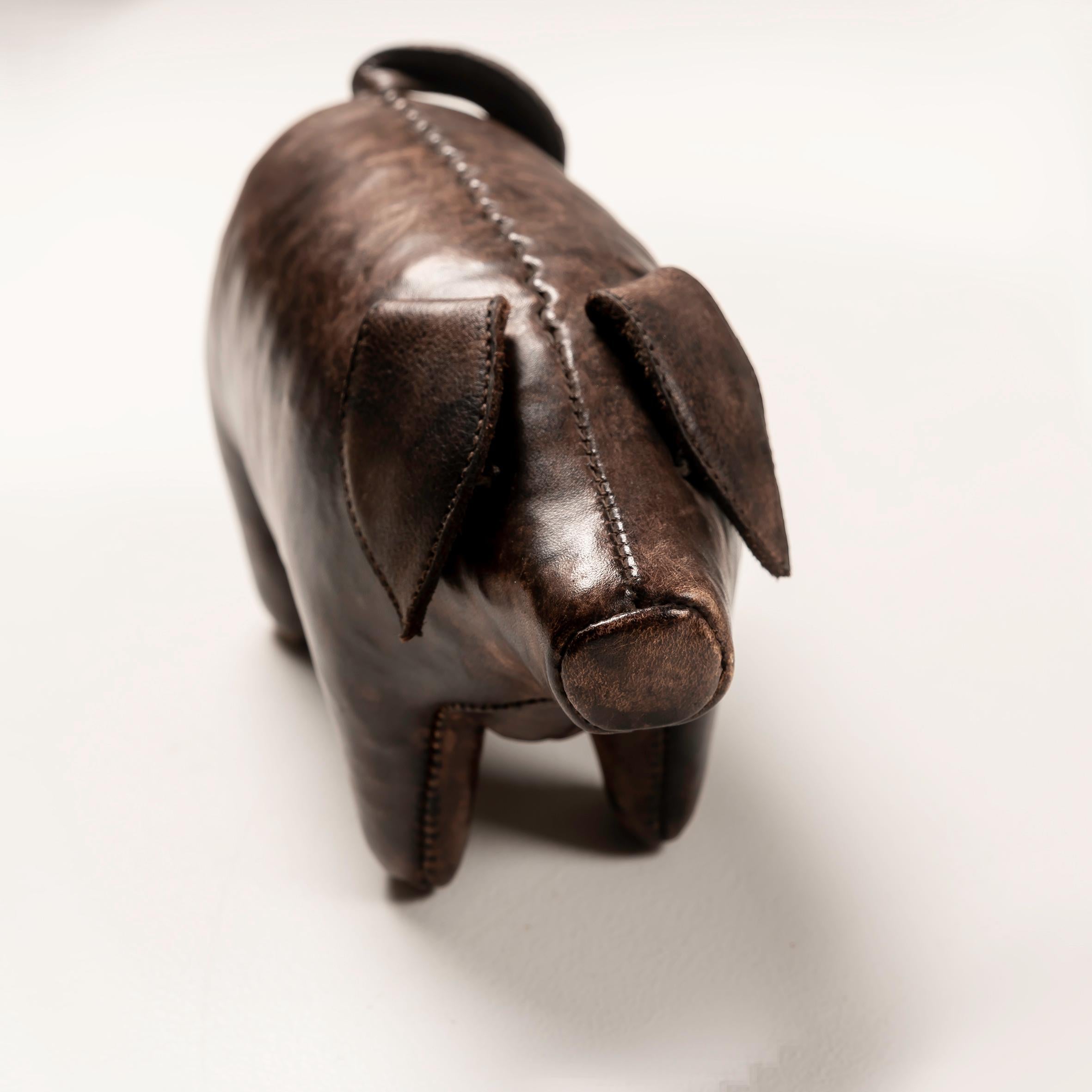 Set of two Leather Pigs by Dimitri Omersa, 1960s In Good Condition For Sale In BARCELONA, ES