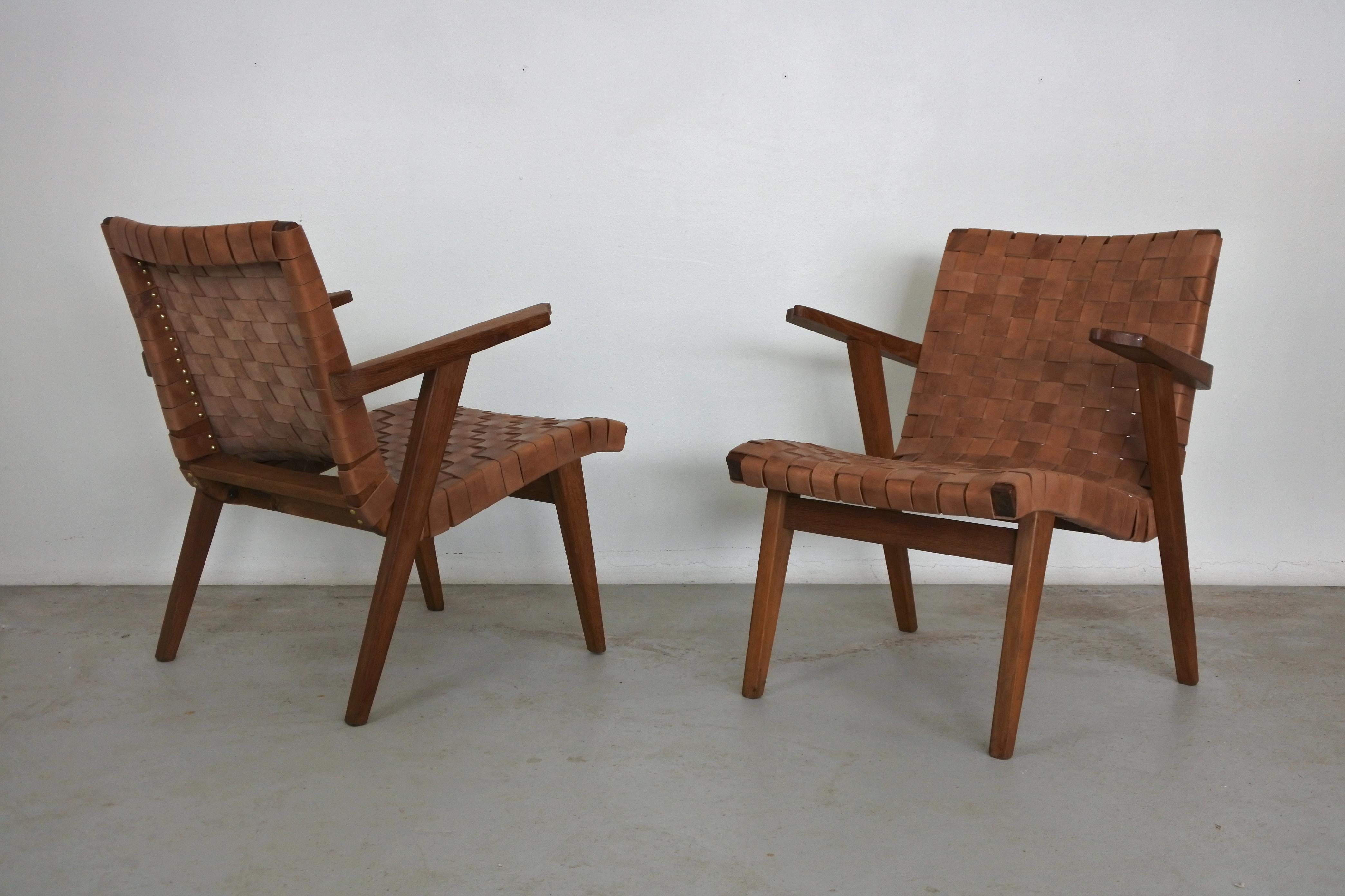 Mid-Century Modern Set of Two Leather Webbed & Oak Lounge Chairs Attr. to Jens Risom & Knoll, 1950s