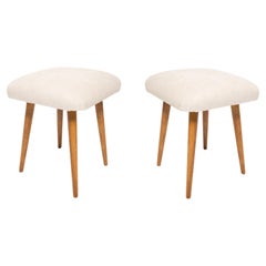 Conjunto de dos taburetes beige claro, Europa, años 60