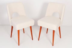Set of Two Light Crème Boucle 'Shell' Chairs, 1960s
